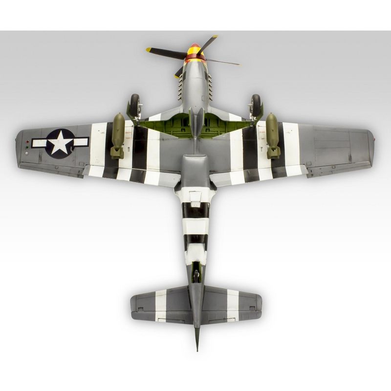 Plastic Model Kit-P-51D-NA Mustang 1:32