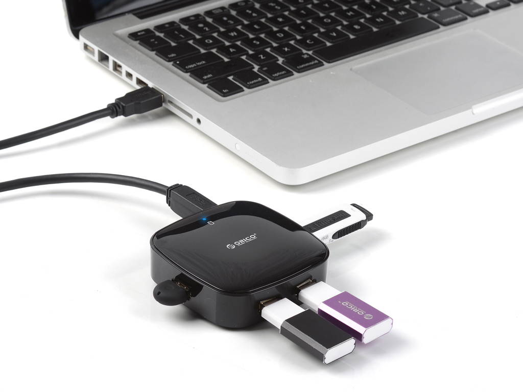 Orico H4818-U3-WH Portable 4-Port USB 3.0 Mini Hub with 3.3 Ft USB 3.0 Cable