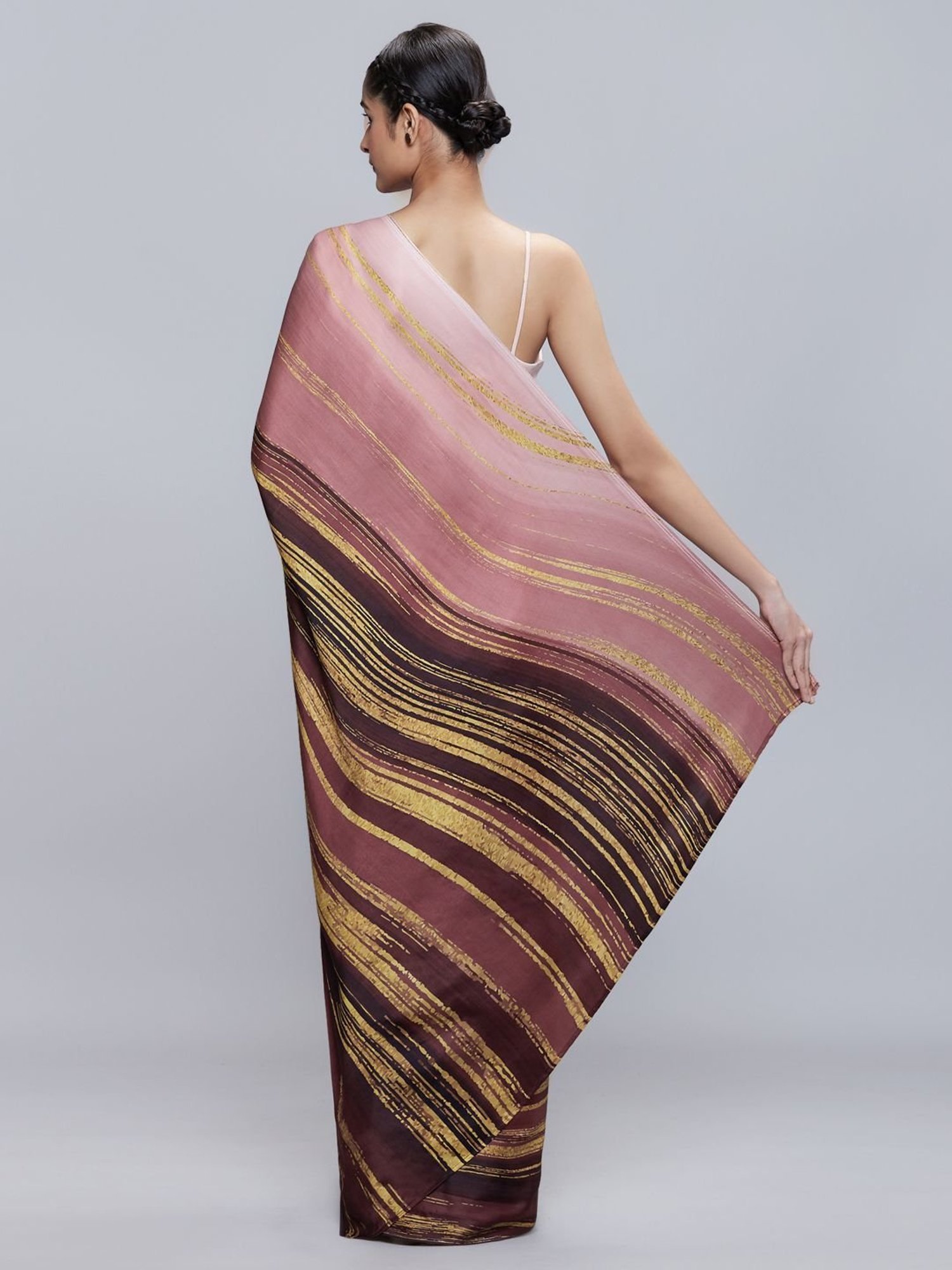 navyasa by liva Pink & Brown Printed Saree With Unstitched Blouse