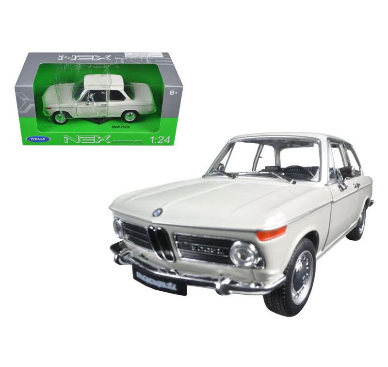 BMW 2002 ti Cream 1/24-1/27 Diecast Model Car by Welly