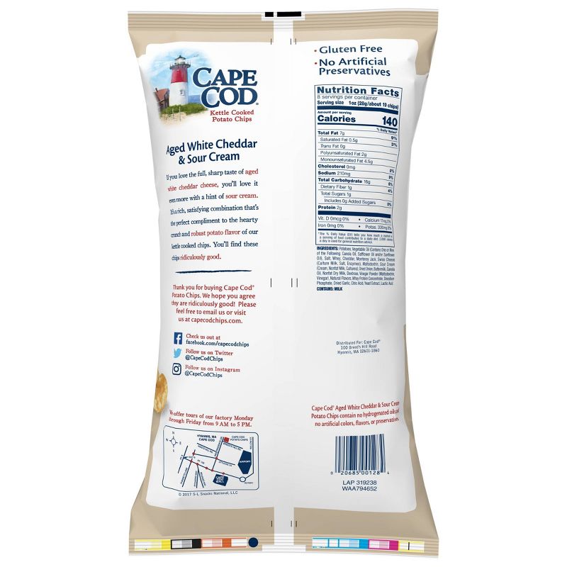 Cape Cod Aged White Cheddar & Sour Cream Flavored Kettle Cooked Potato Chips - 8oz
