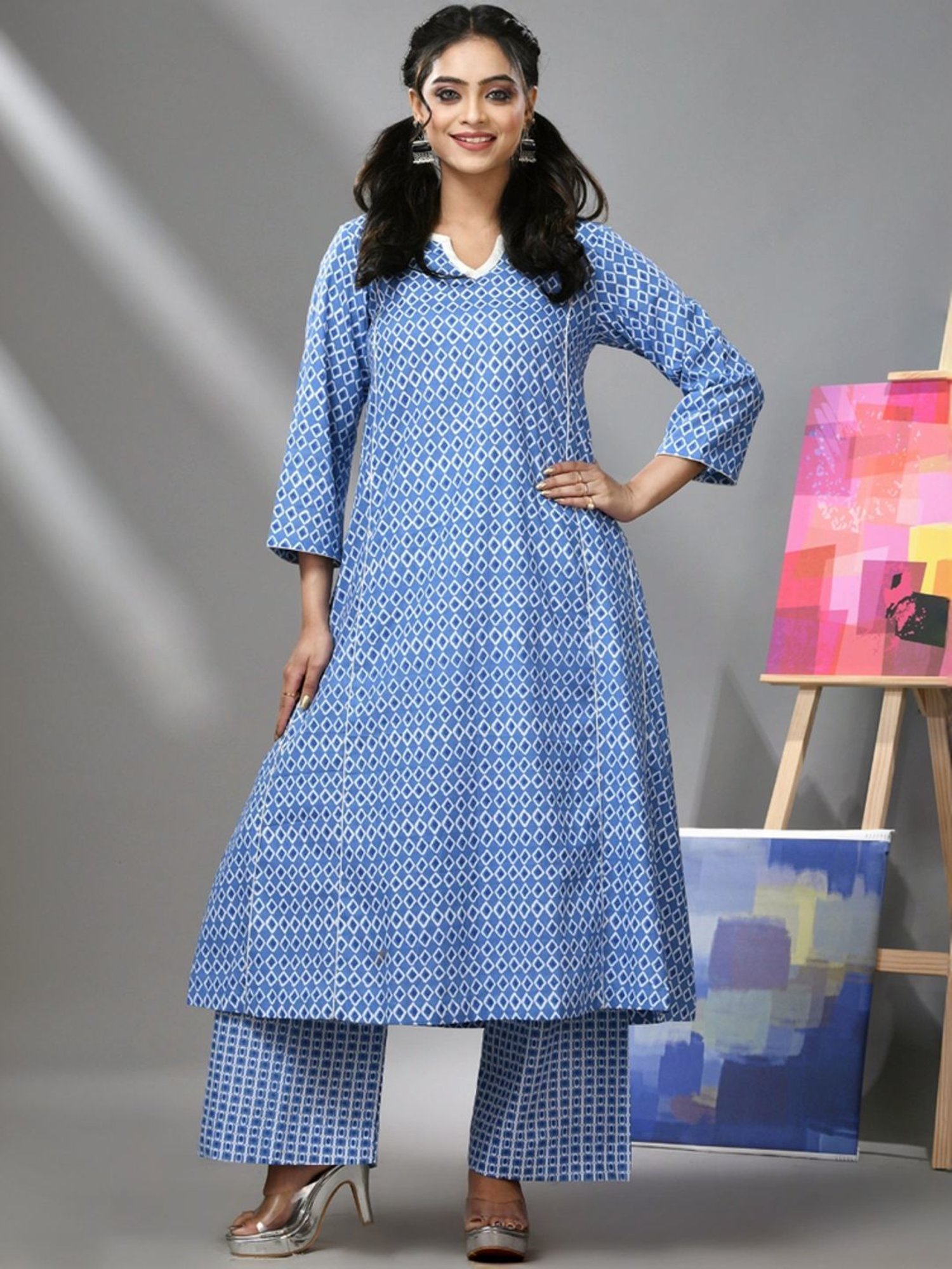 Charukriti Blue Cotton Printed Straight Kurta