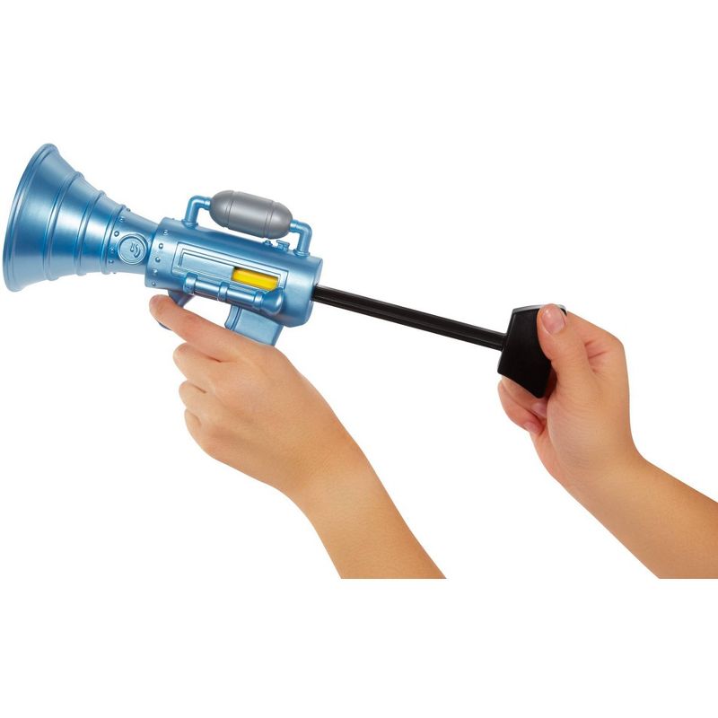 Minions: The Rise of Gru Tiny Toot Fart Firing Blaster