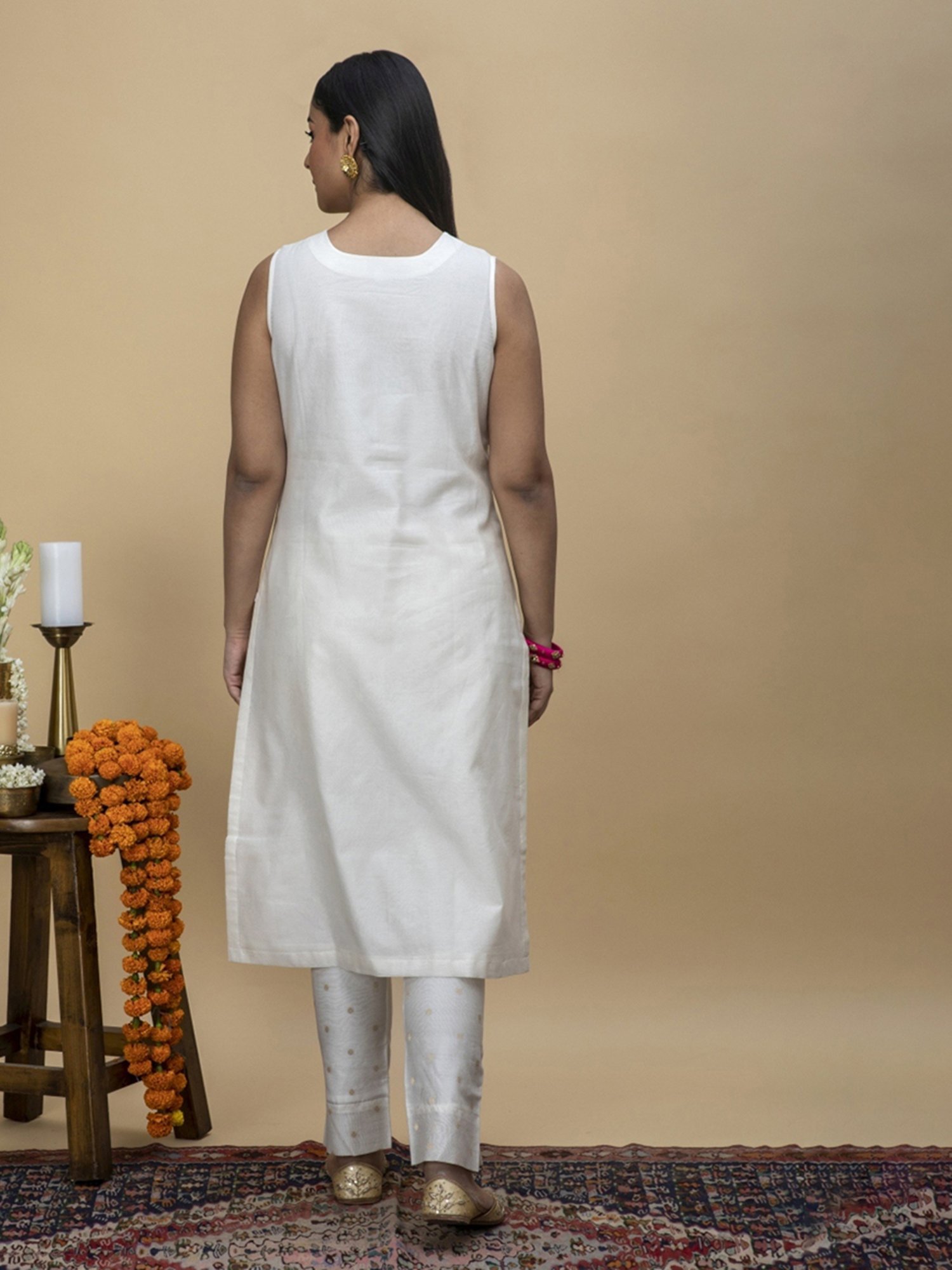 Smriti Gupta Srijana Ivory Kurta