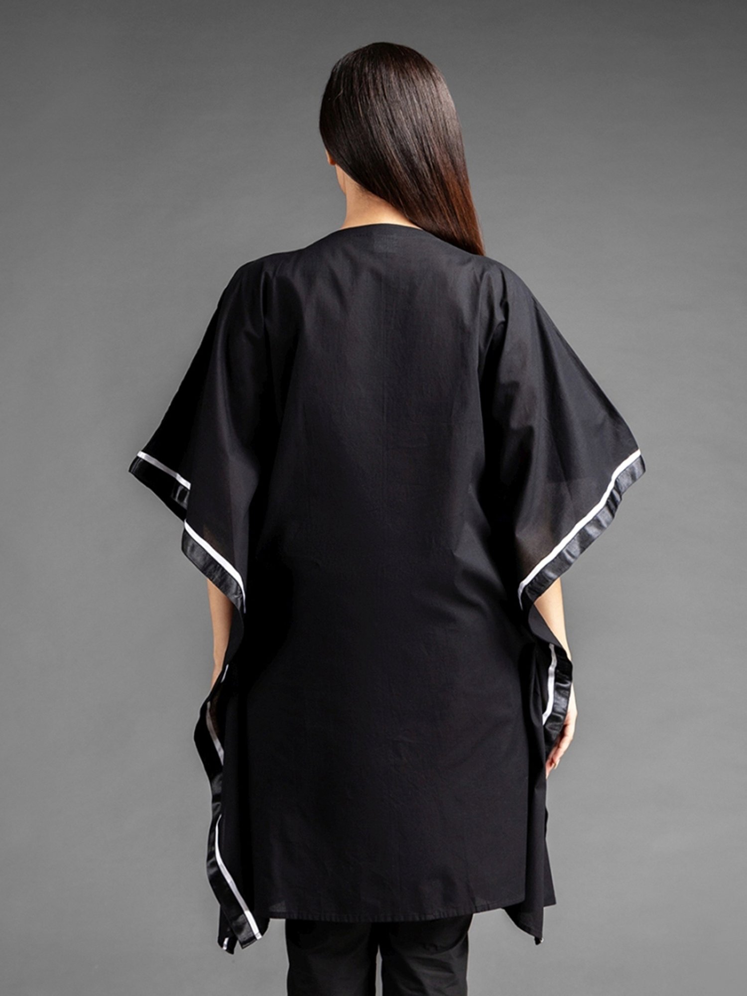 House of Manaa Black Hom Allure Kurta with Pallazo