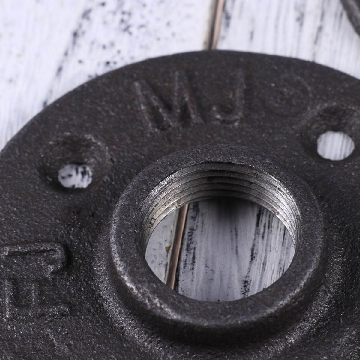 2 Pcs Vintage Malleable Threaded Floor Flange Iron Pipe Fittings Wall Mounted Flange