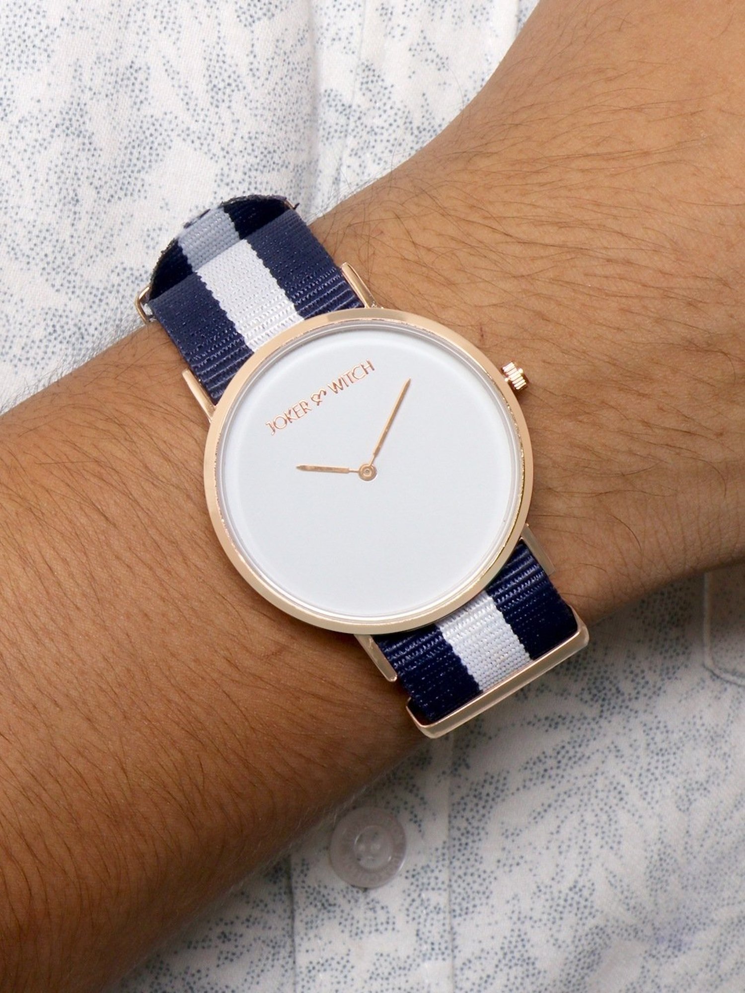 Joker and Witch AMWW292 Classic Analog Watch for Men