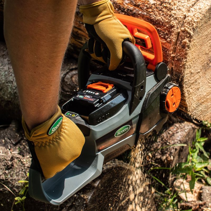 Scotts 14" 40V Cordless Chainsaw