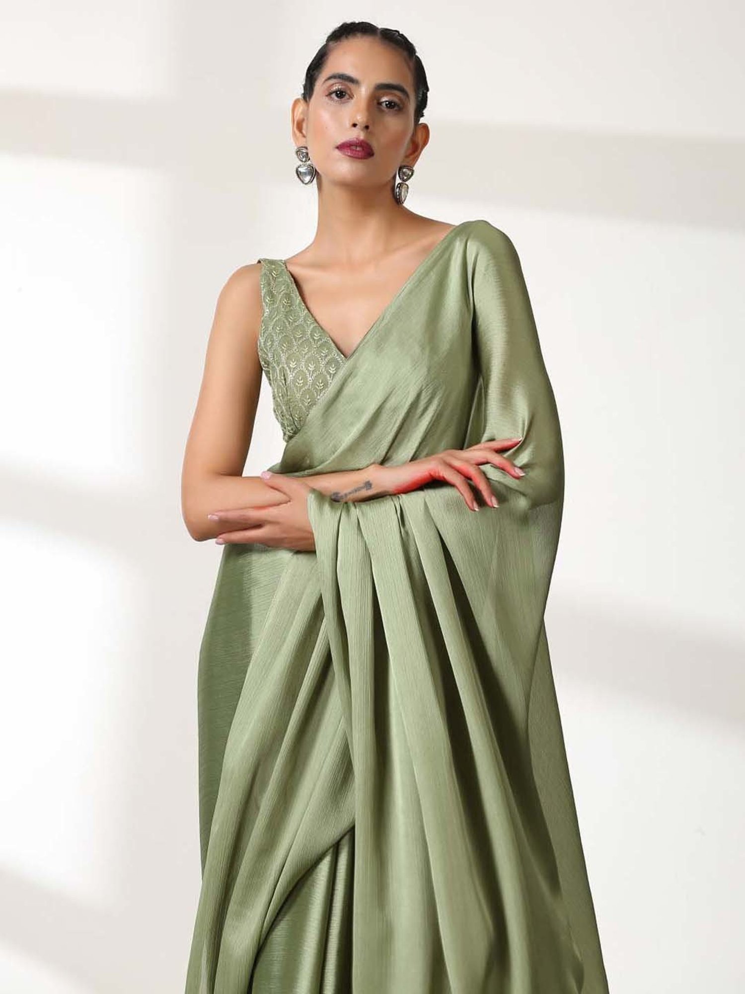 Swtantra Green Chiffon Saree With Embroidered Unstitched Blouse