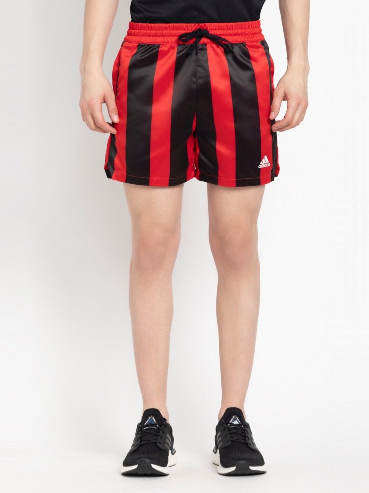 Reebok Black Regular Fit Sports Shorts