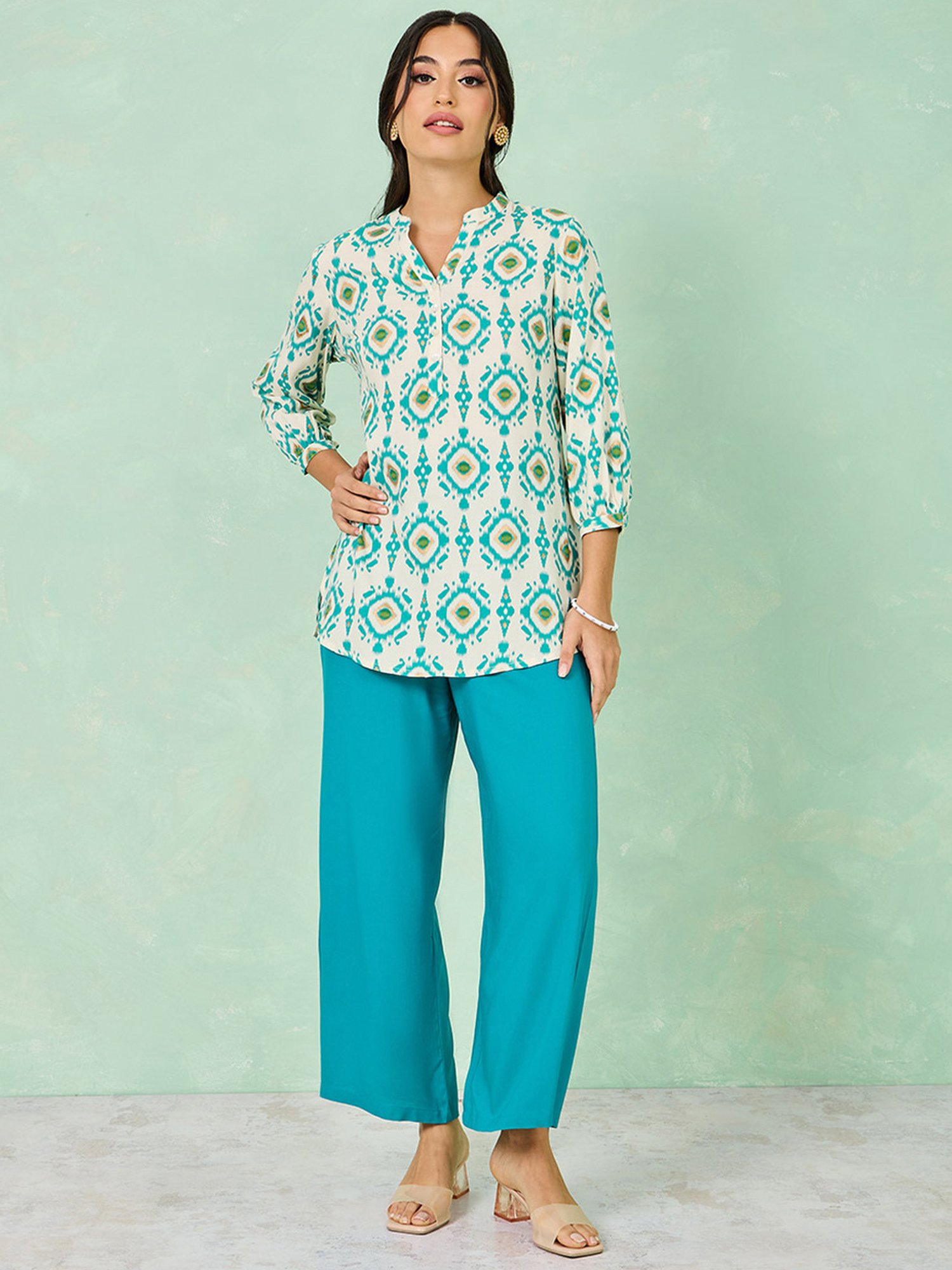 Styli Off-White & Blue Printed Tunic