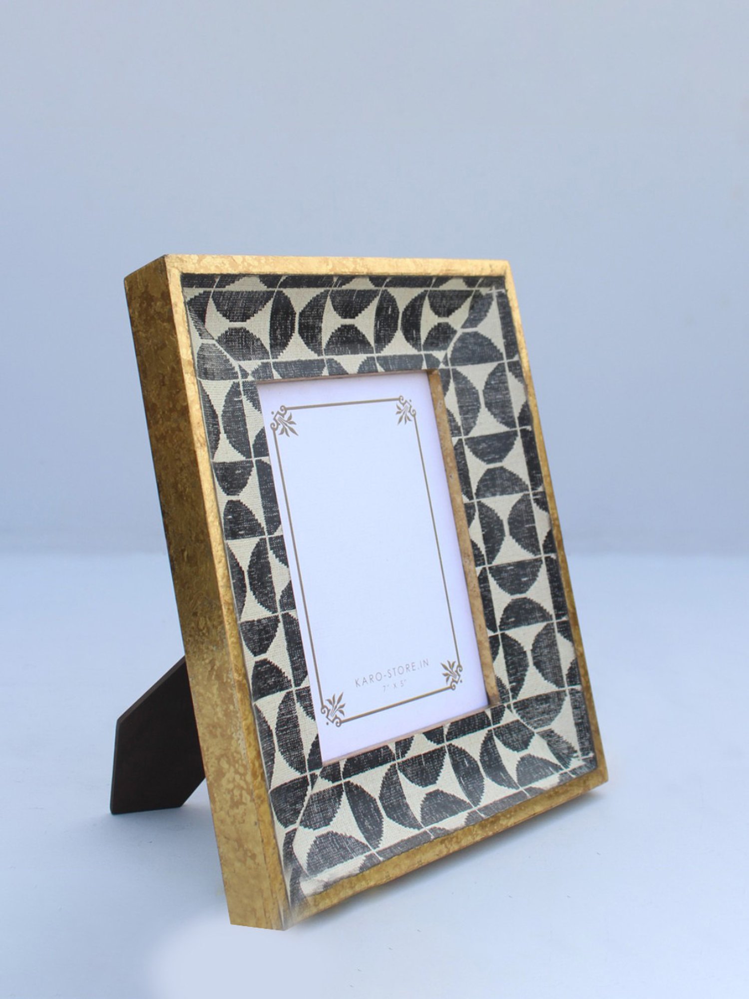 Karo Zehra Printed Multicolor Wood Photo Frame
