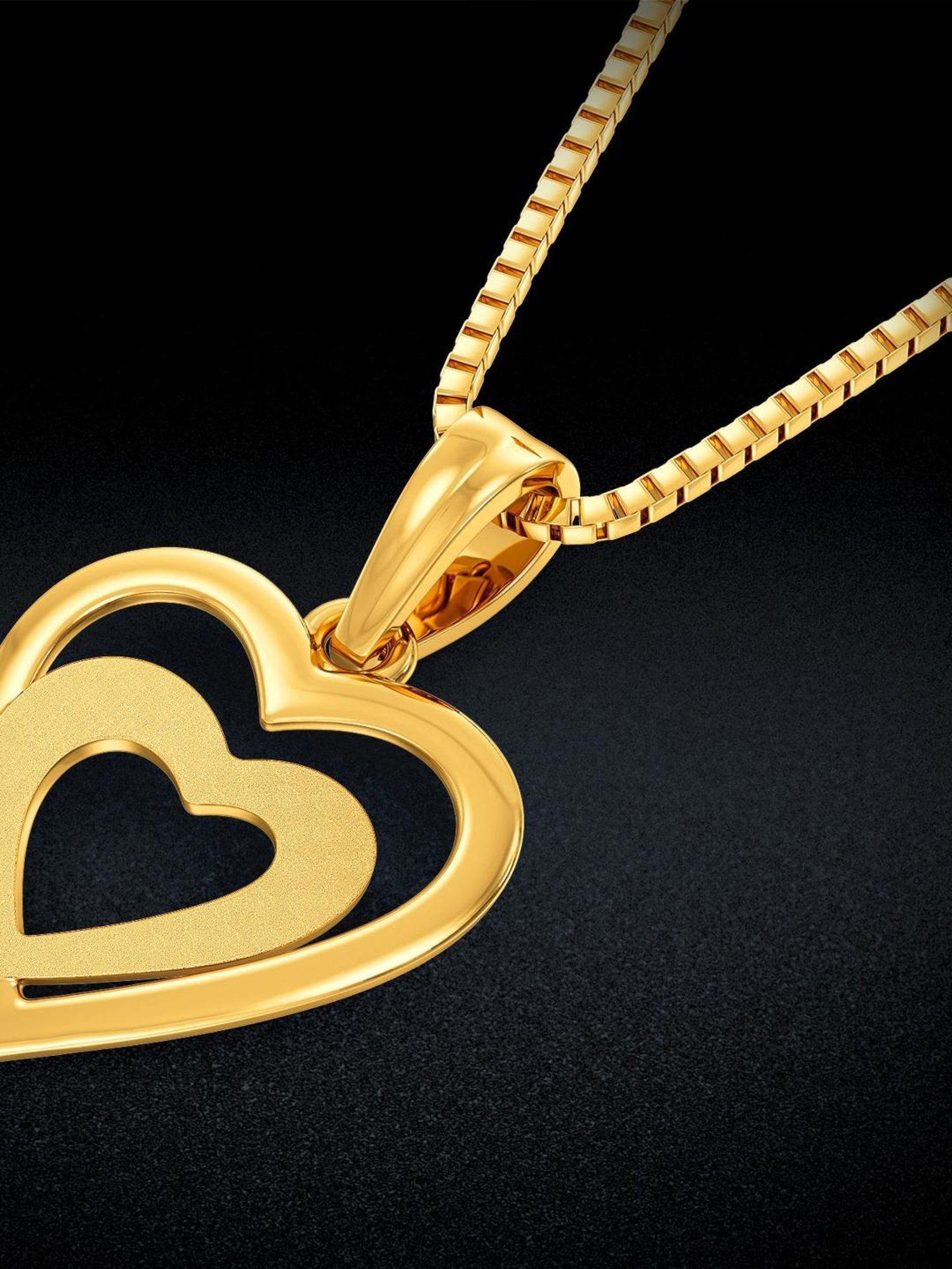 Joyalukkas 22k Love Embrace Gold Pendant