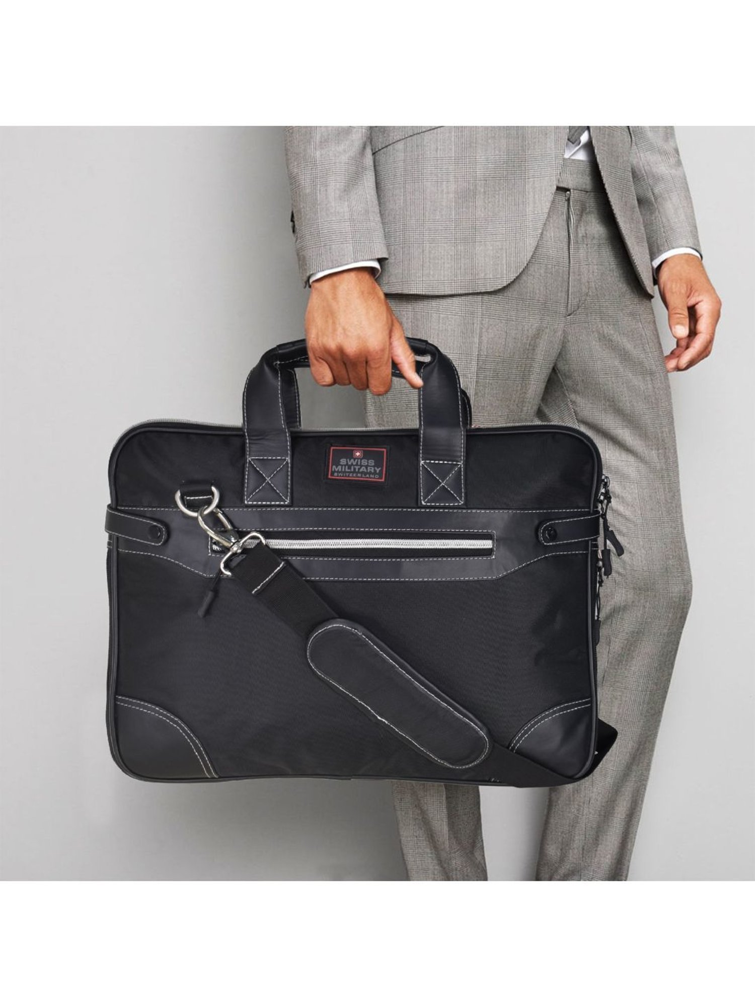 Swiss Military Black Solid Small Laptop Messenger Bag