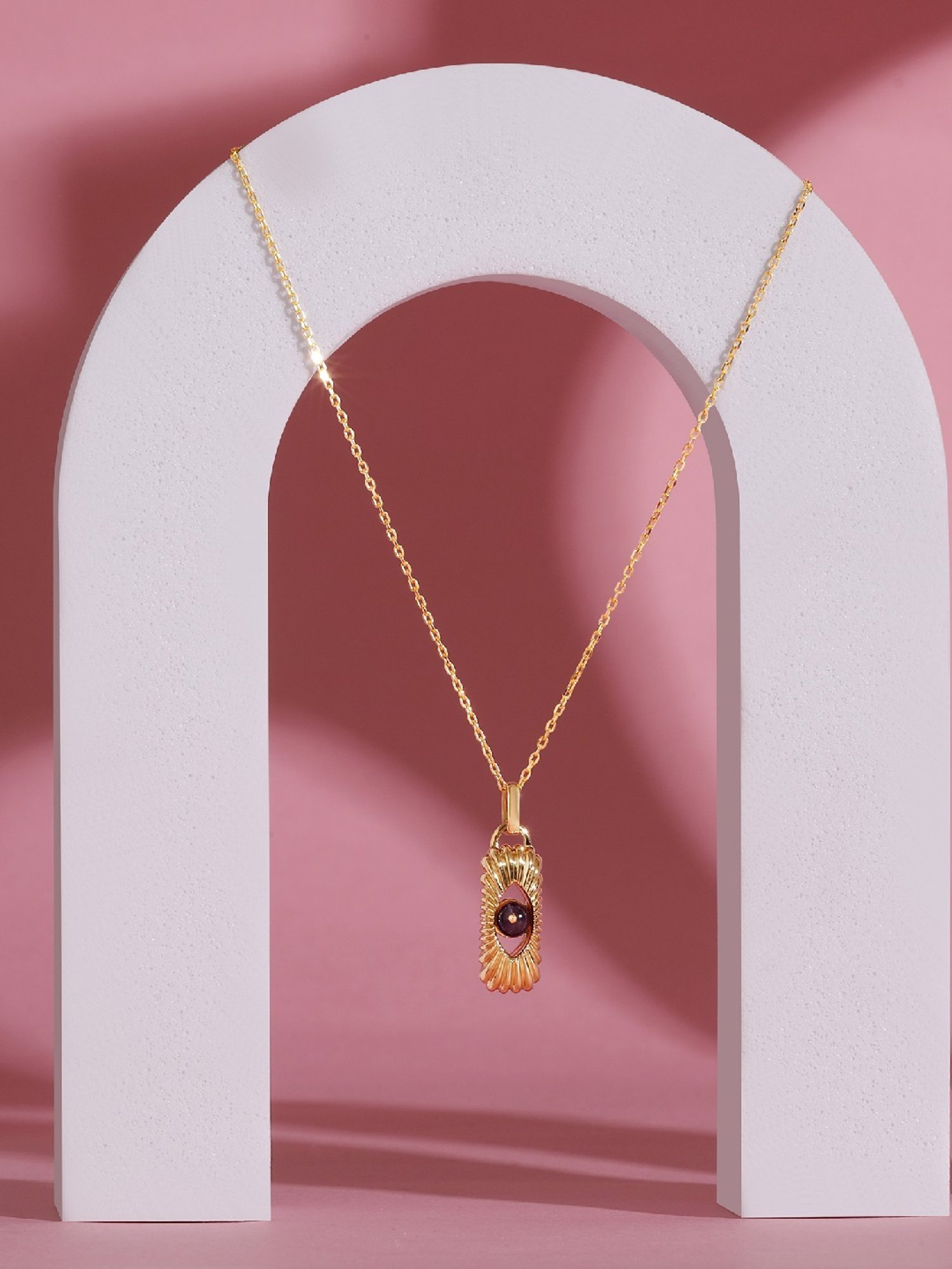 Mia by Tanishq Guardian's Embrace Amethyst 18k Pendant with Chain