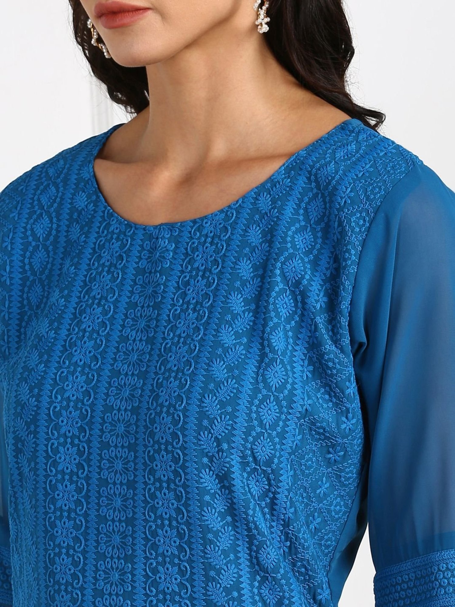 SWAGG INDIA Blue Embroidered Straight Kurta