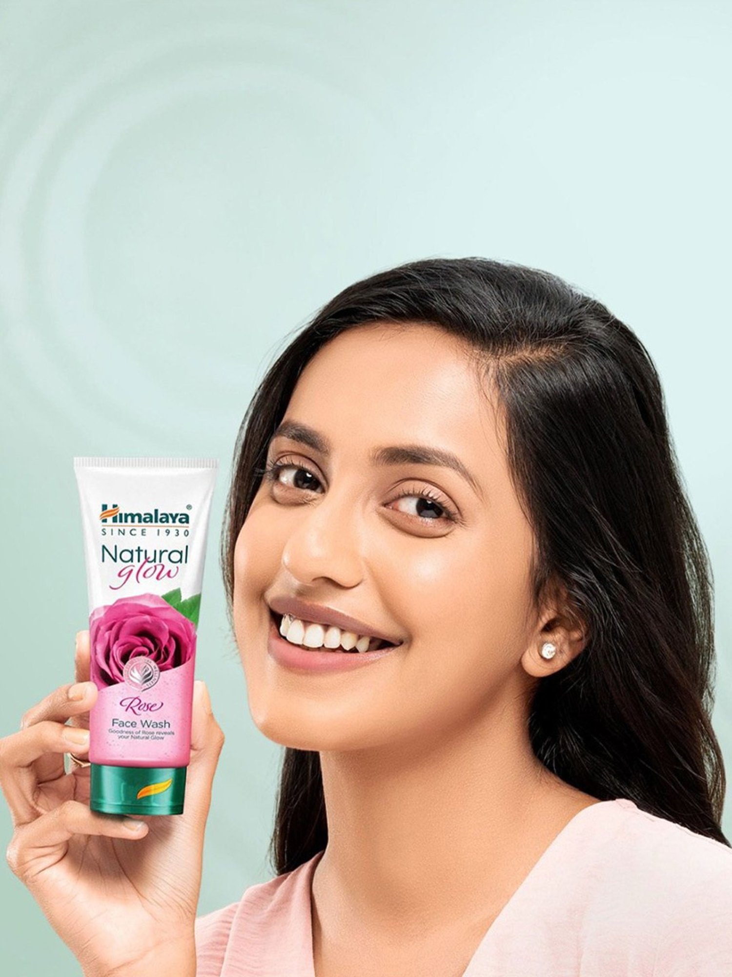 Himalaya Natural Glow Rose Face Wash - 100 ml