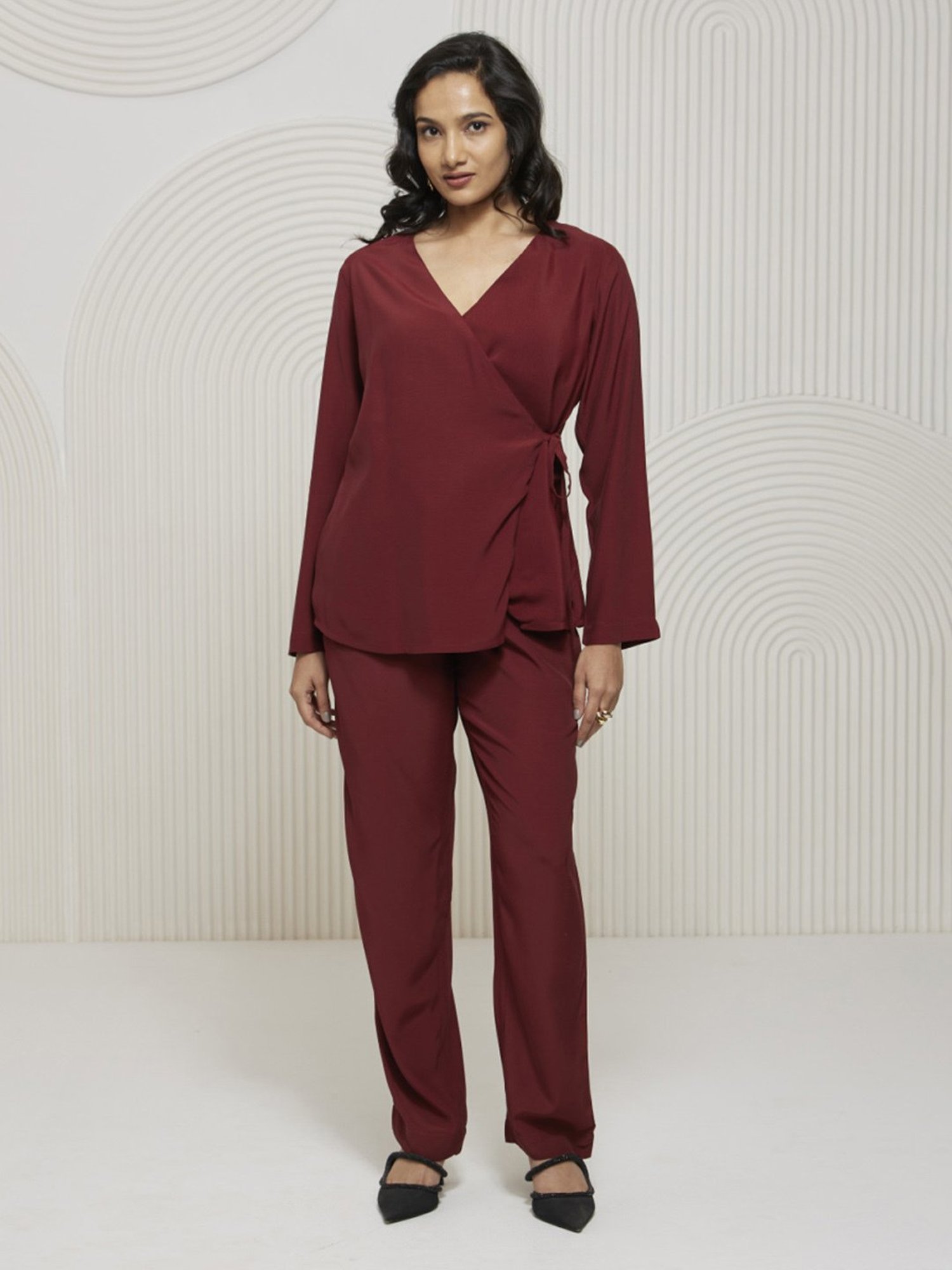 Artagai Beige Co-Ord Set with Notch Collar Kurta and Straight Pants