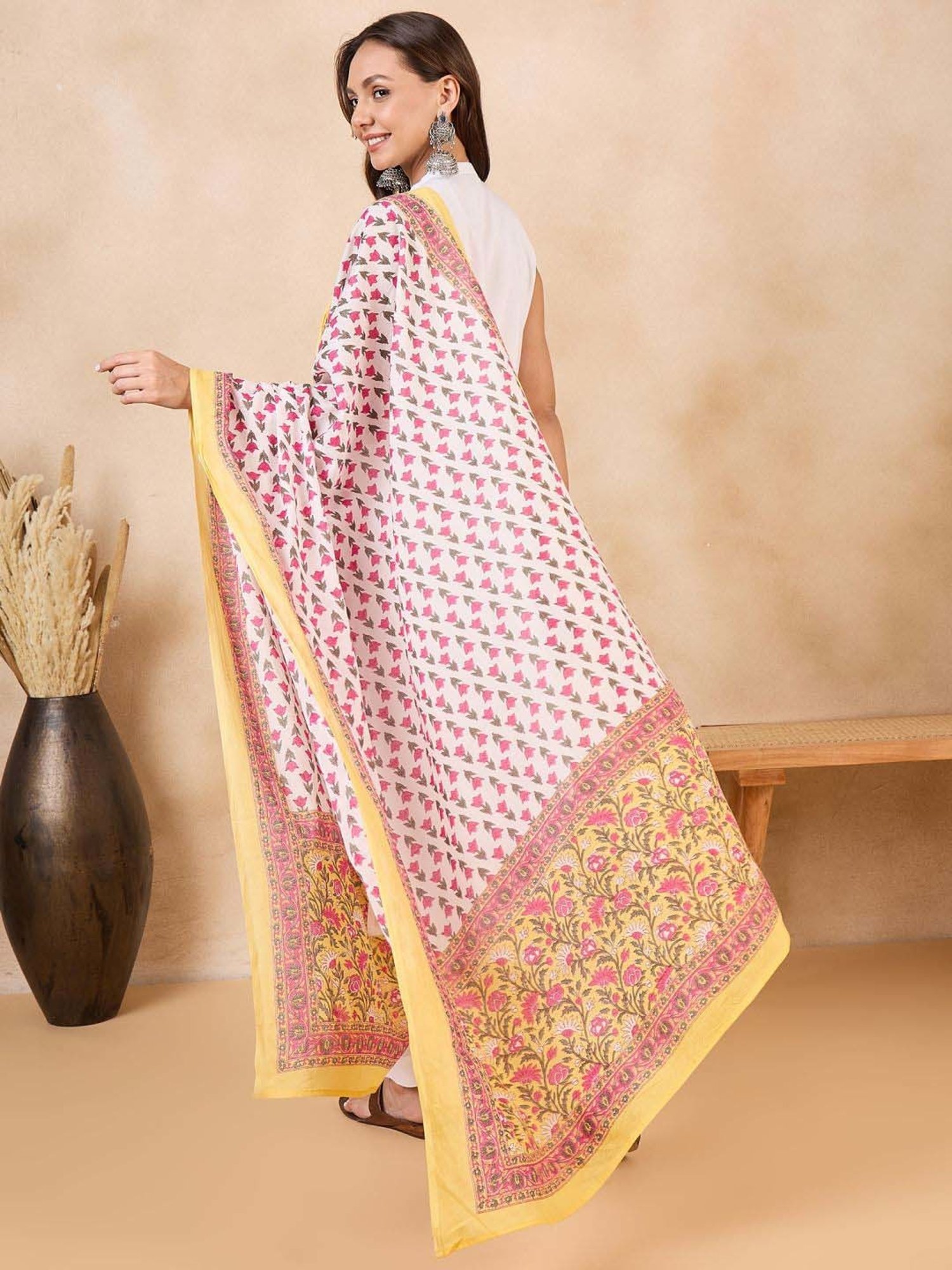 Inweave White & Red Cotton Floral Print Dupatta