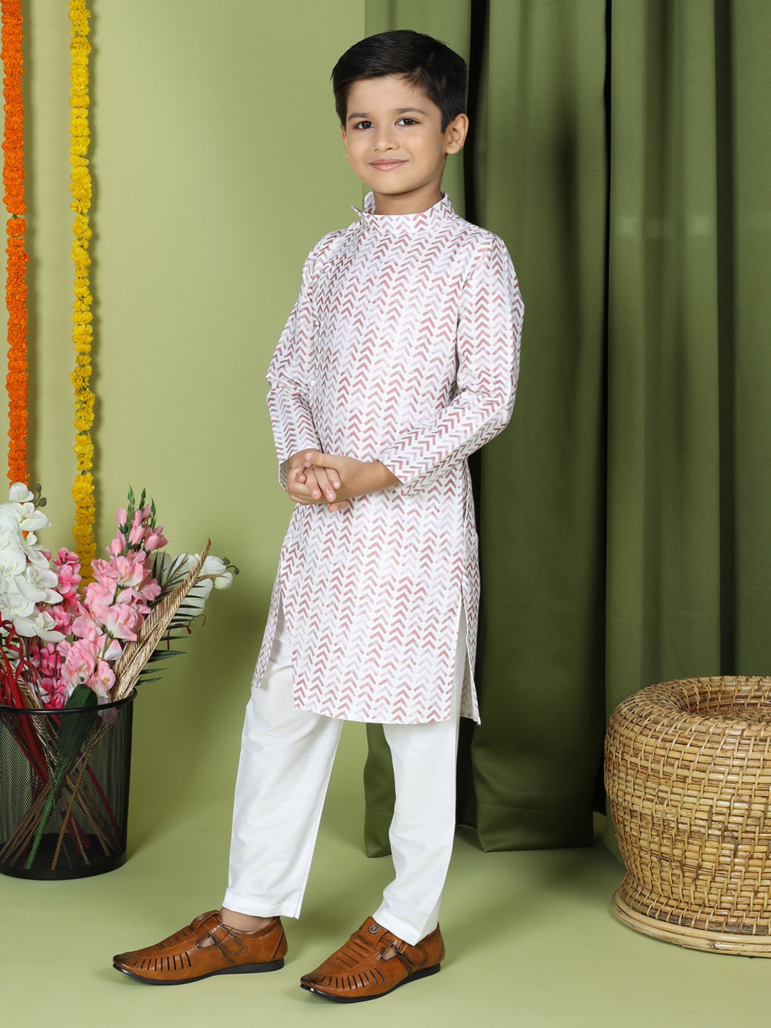 TABARD Kids White & Peach Printed Full Sleeves Kurta
