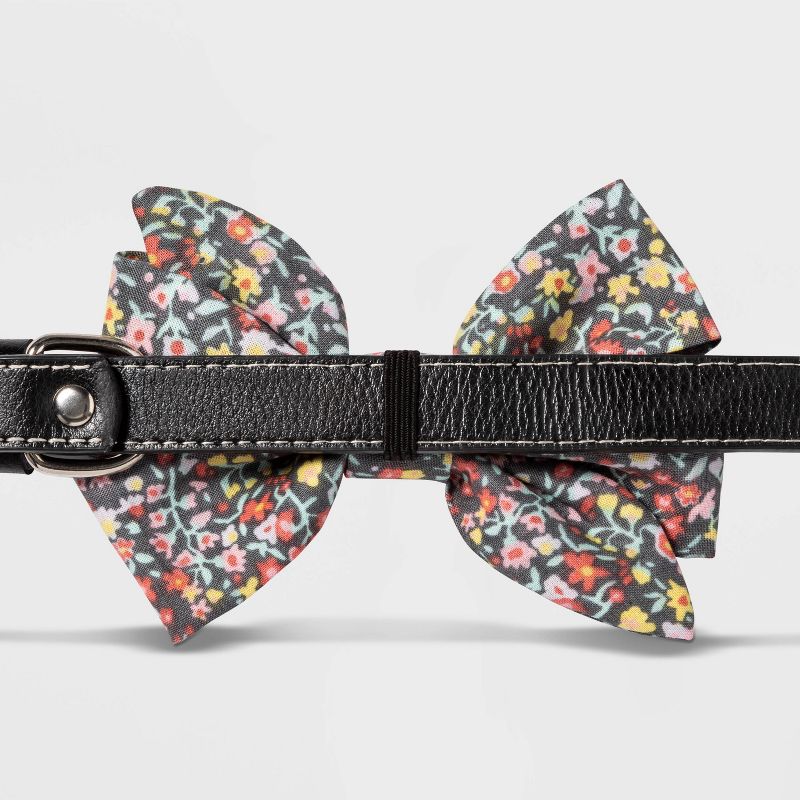 QALO Dog and Cat Tile Enabled Traq - Pink