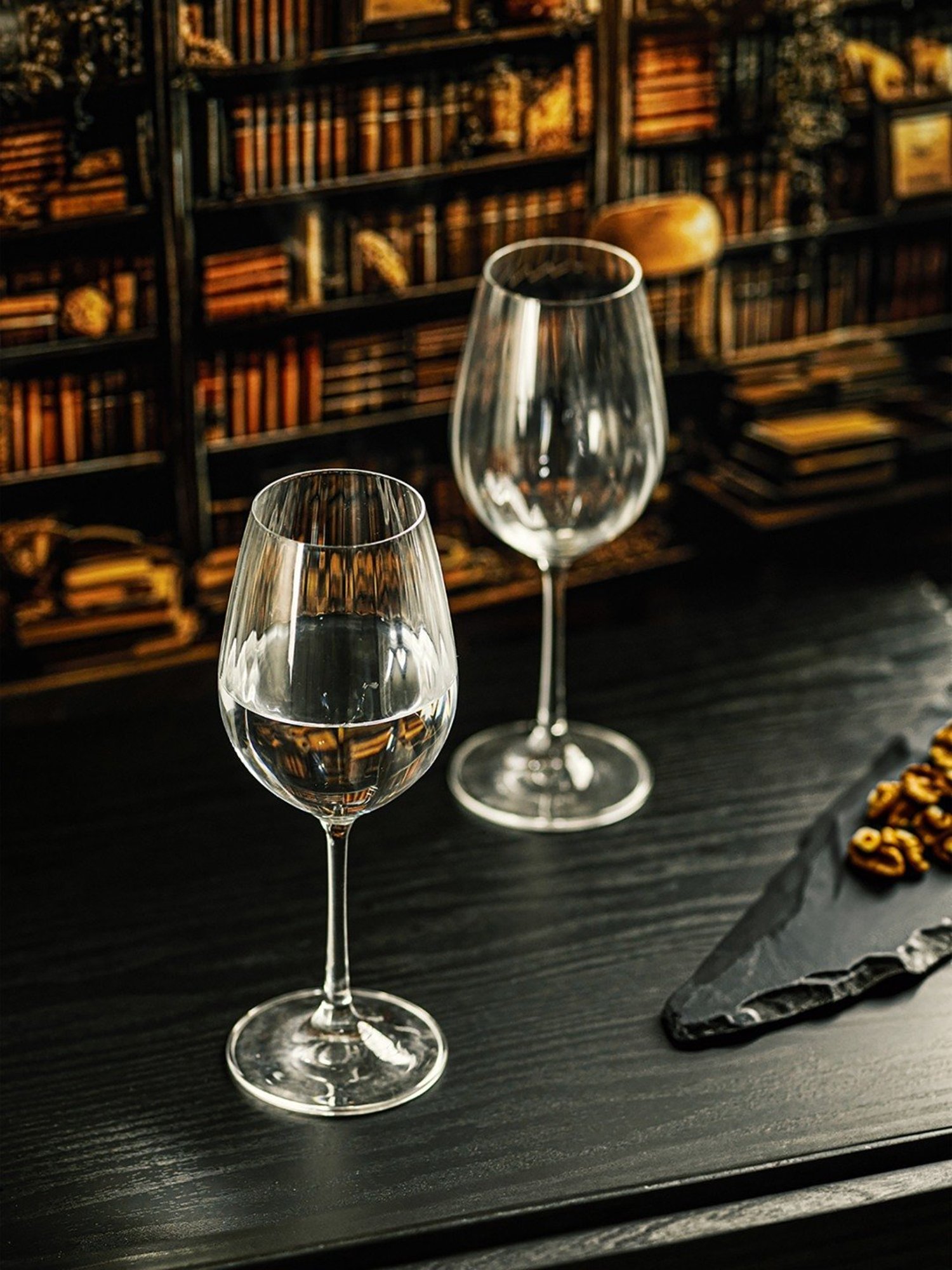 Trovea's Sparkle And Sip Premium Crystal Transparent Glass Wine Glass - Set of 4