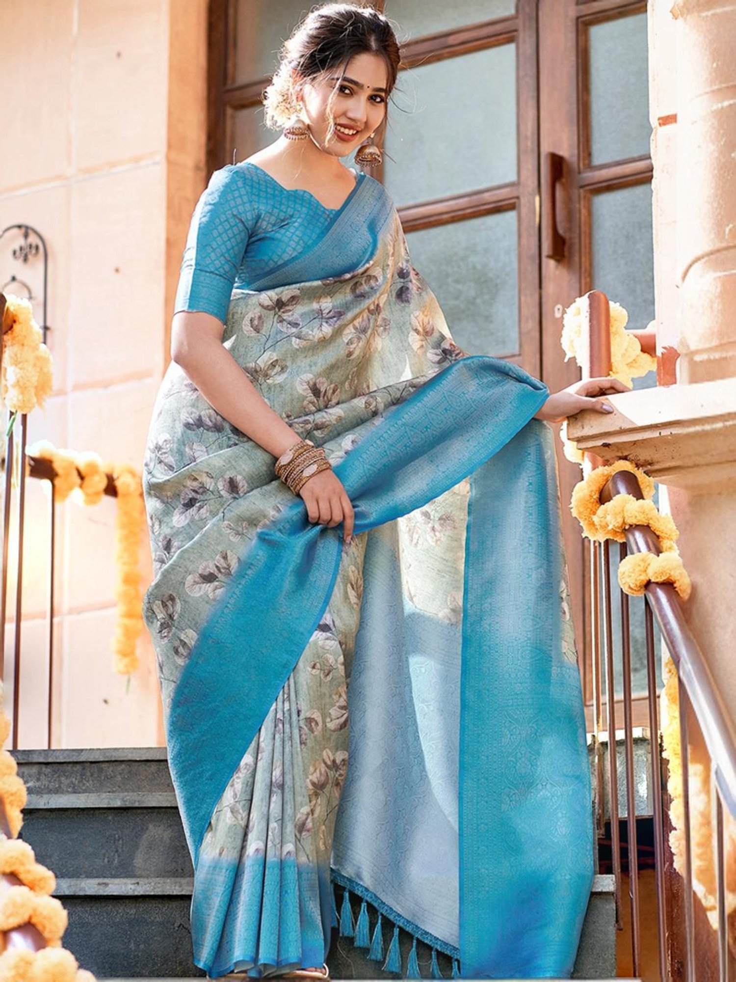 Satrani Blue Woven Saree With Unstitched Blouse