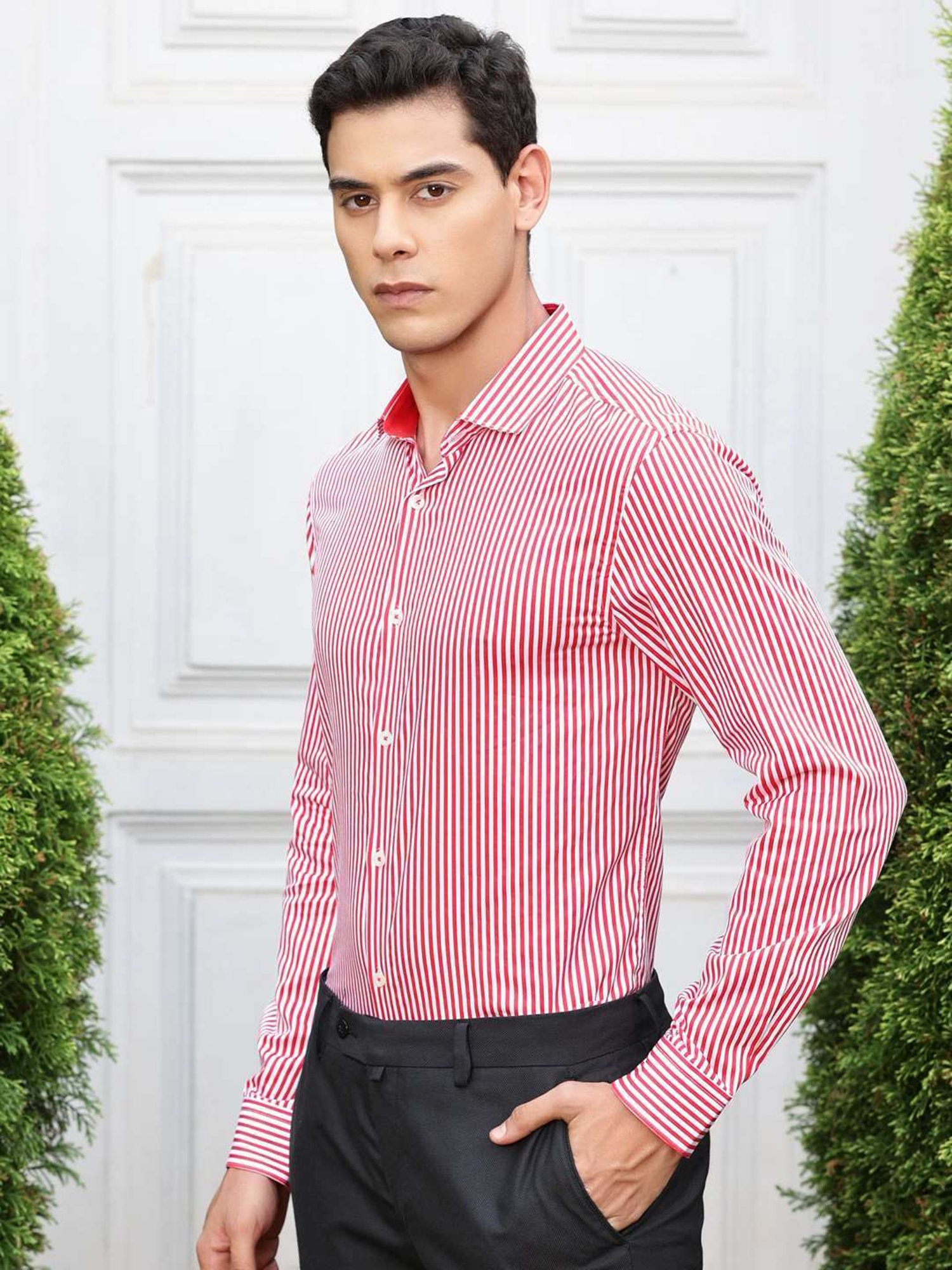 Thomas Scott Red Regular Fit Striped Shirt