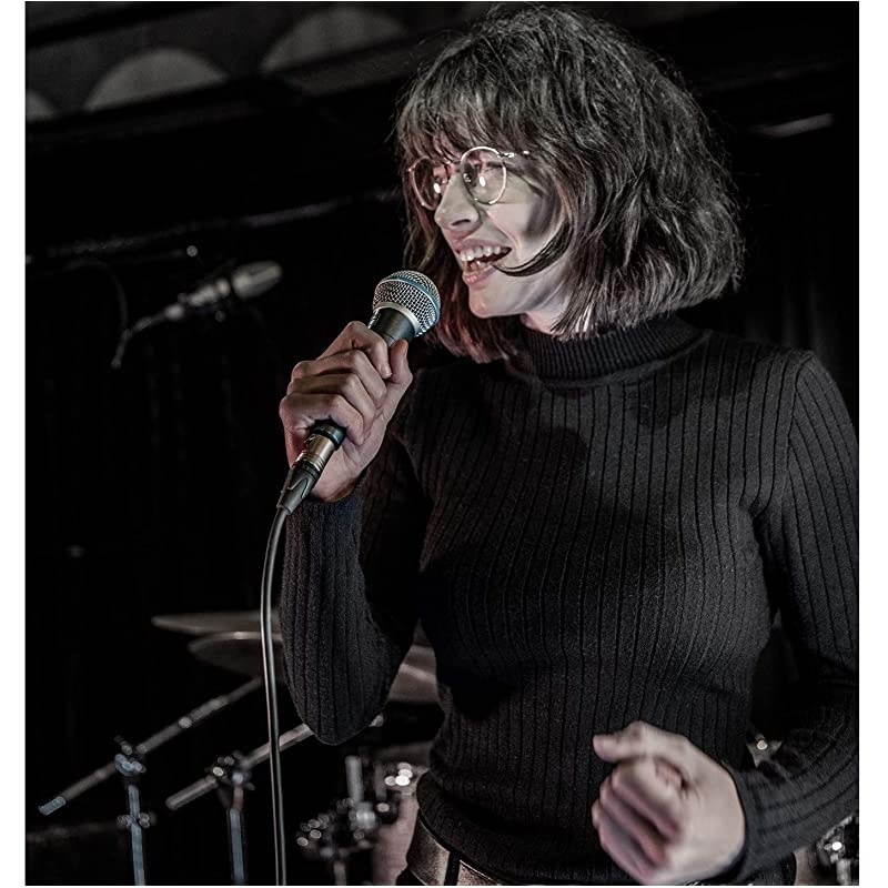 BETA 58A Supercardioid Dynamic Vocal Microphone with A25D Adjustable Stand Adapter, 5/8&rdquo; to 3/8&rdquo; (Euro) Thread Adapter and Storage Bag