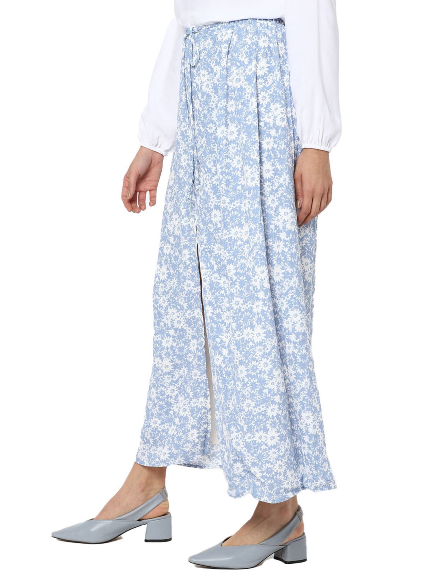 American Eagle Outfitters Blue & White Floral Print Skirt