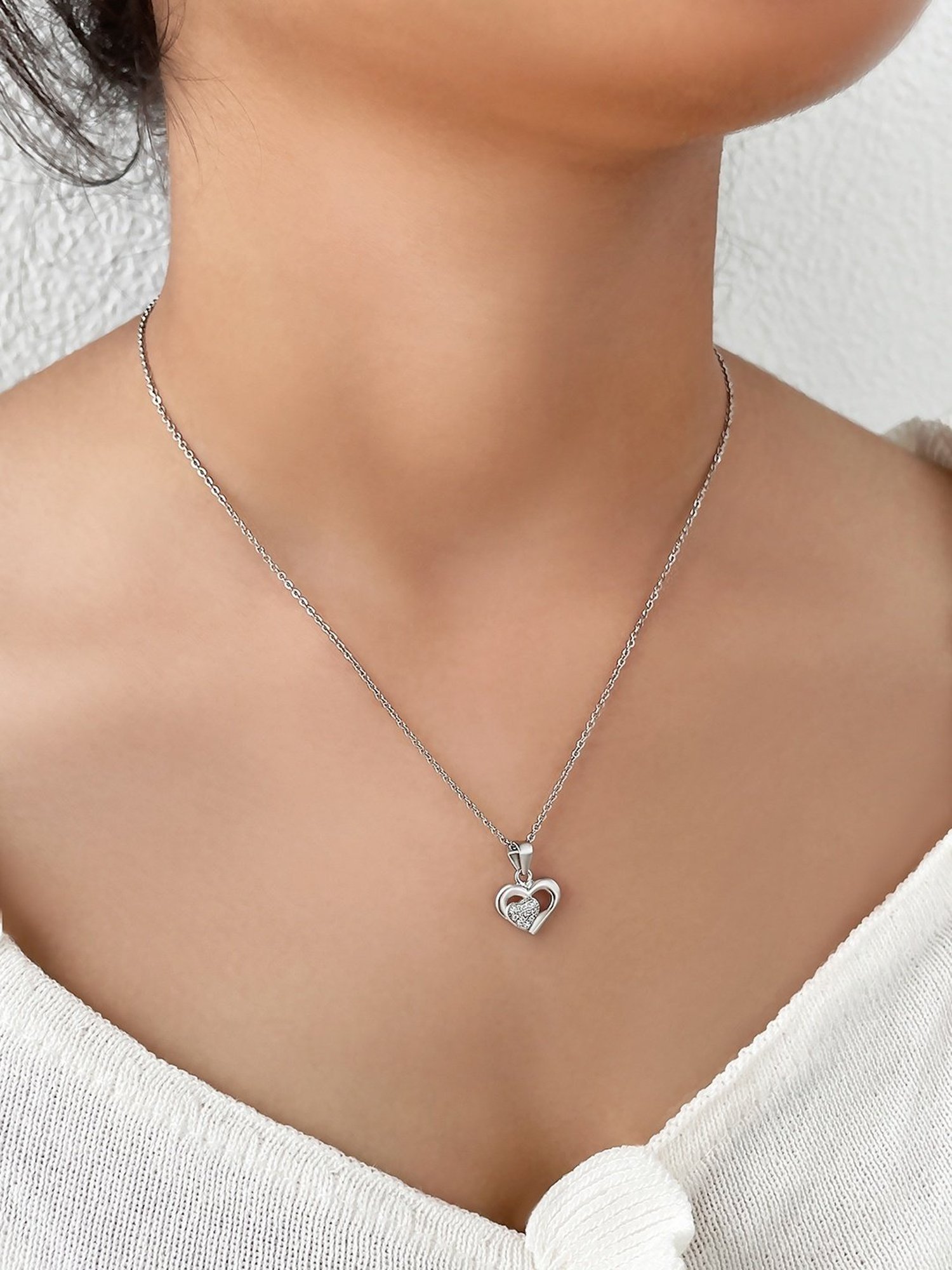Silberry 92.5 Sterling Silver Floating Heart Pendant Chain