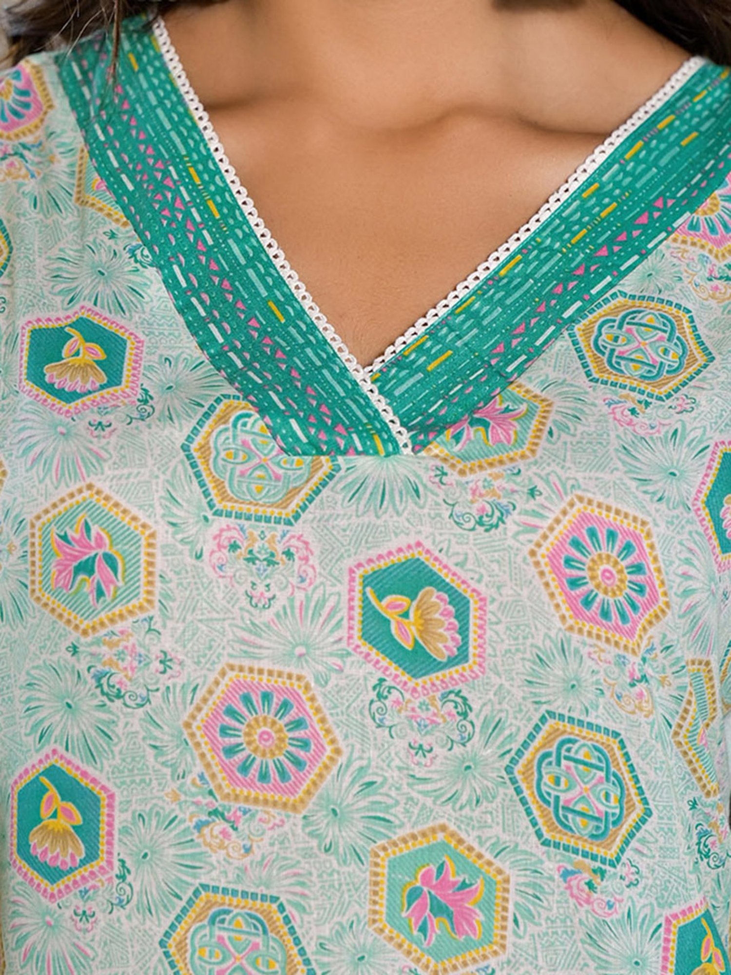 Juniper Green Floral Print Kurta With Pant & Dupatta