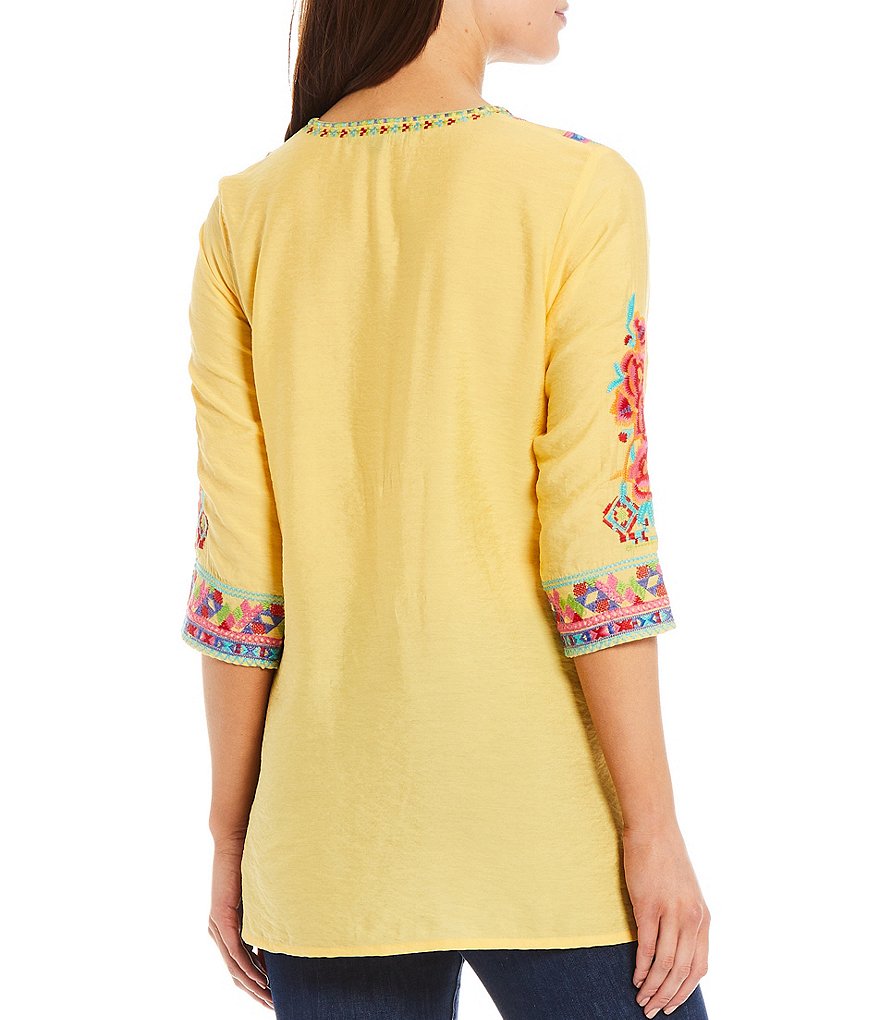 Calessa 3/4 Sleeve V-Neck Rose Embroidery Tunic