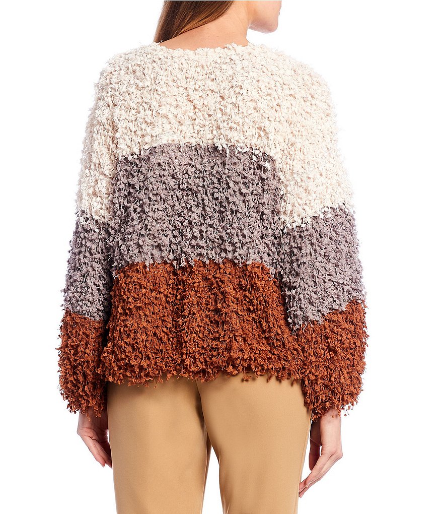 GB Round Neck Fuzzy Eyelash Sweater