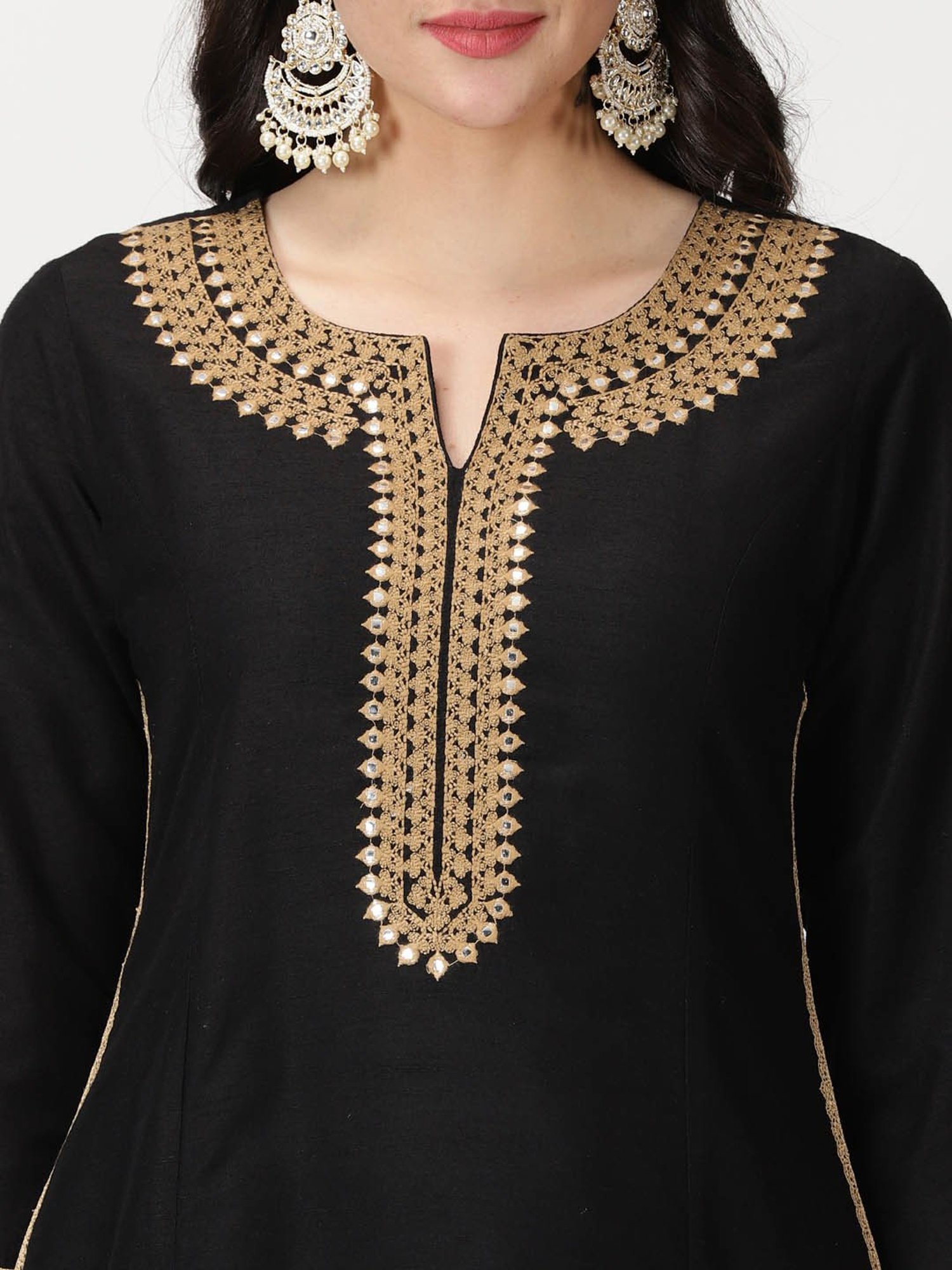 Saffron Threads Black Embroidered Straight Kurta