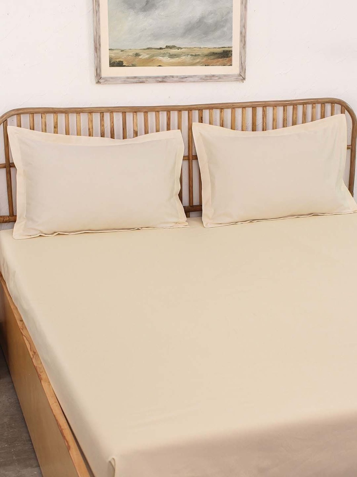 House This Sesame Off-White Cotton 600 TC Double Size Bedsheet With Pillow Covers