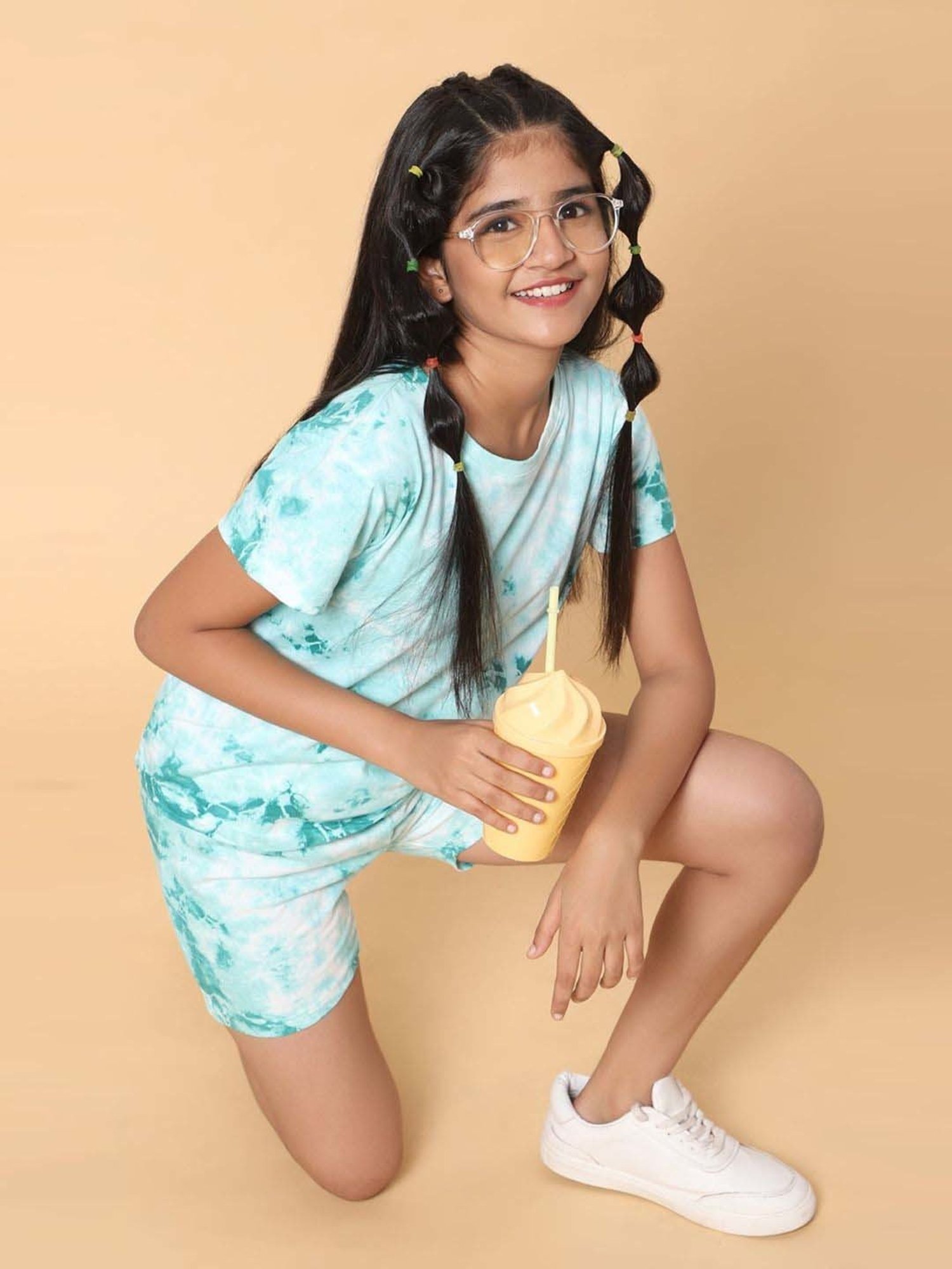 Akkriti by Pantaloons Kids Red & Cream Embroidered Kurta Set