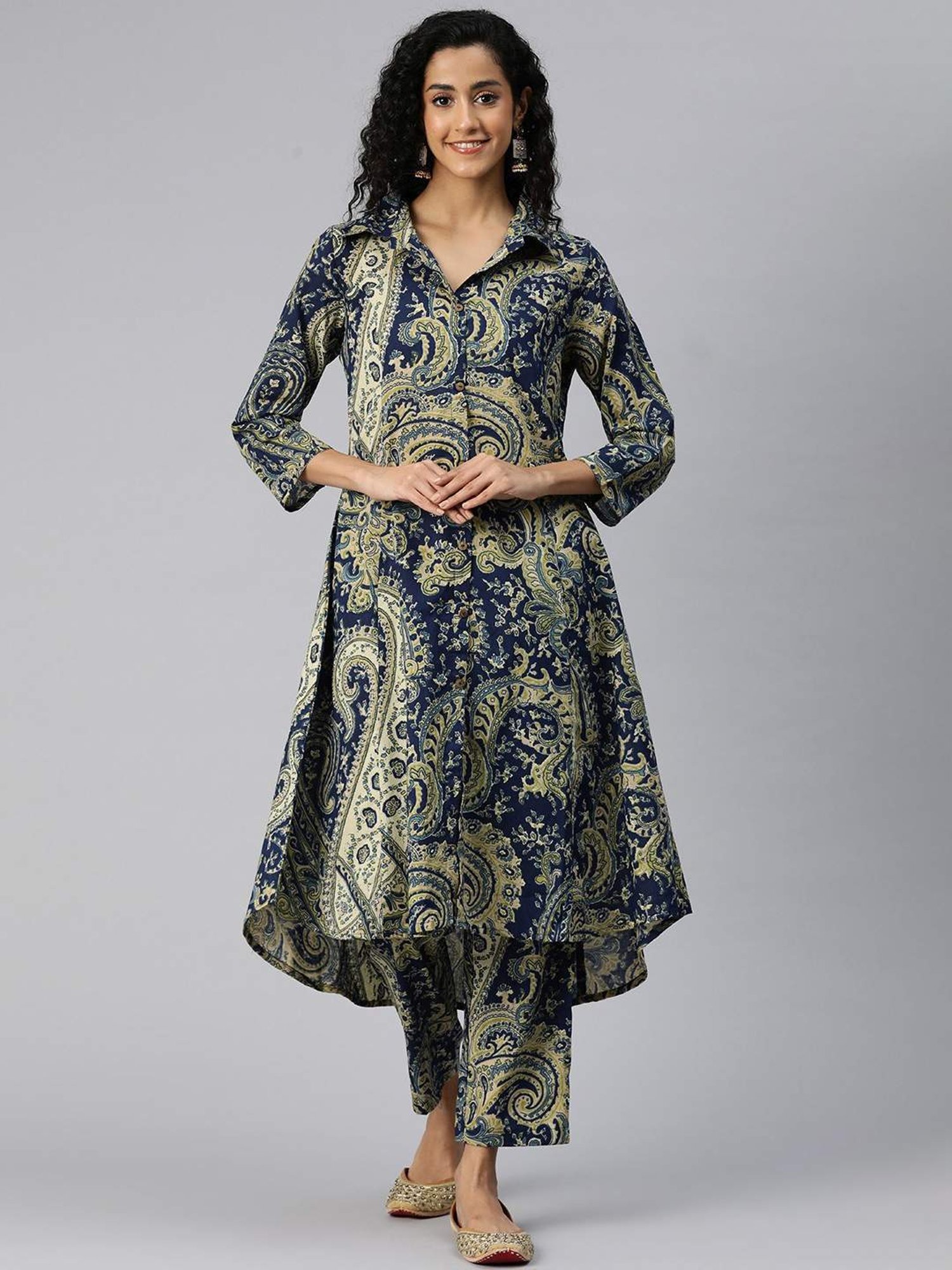 READIPRINT FASHIONS Blue Cotton Printed Kurta Pant Set