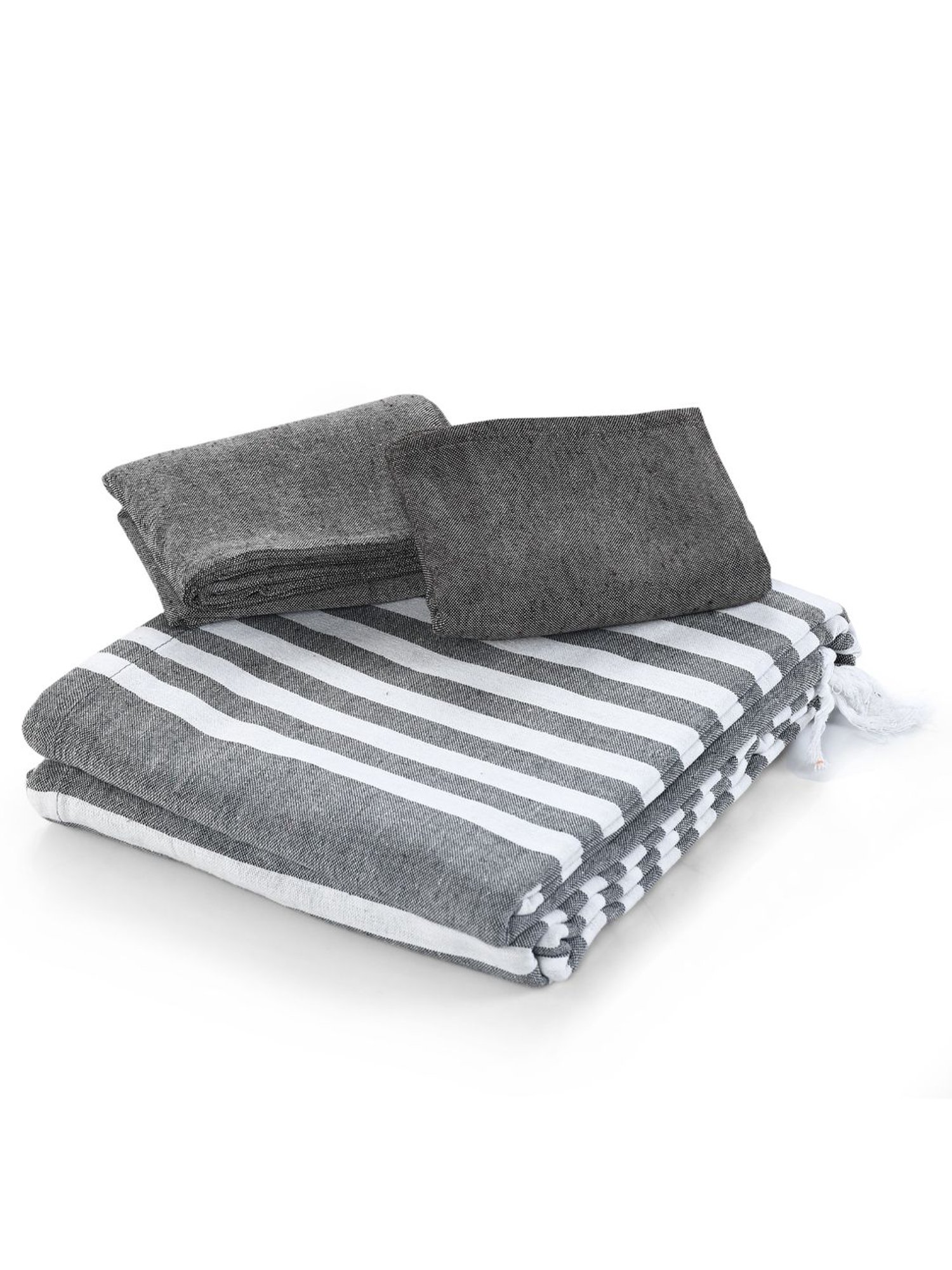 Saral Home Abstract Grey 155 TC Cotton King Sized Bed Sheet with 2 Pillow Covers