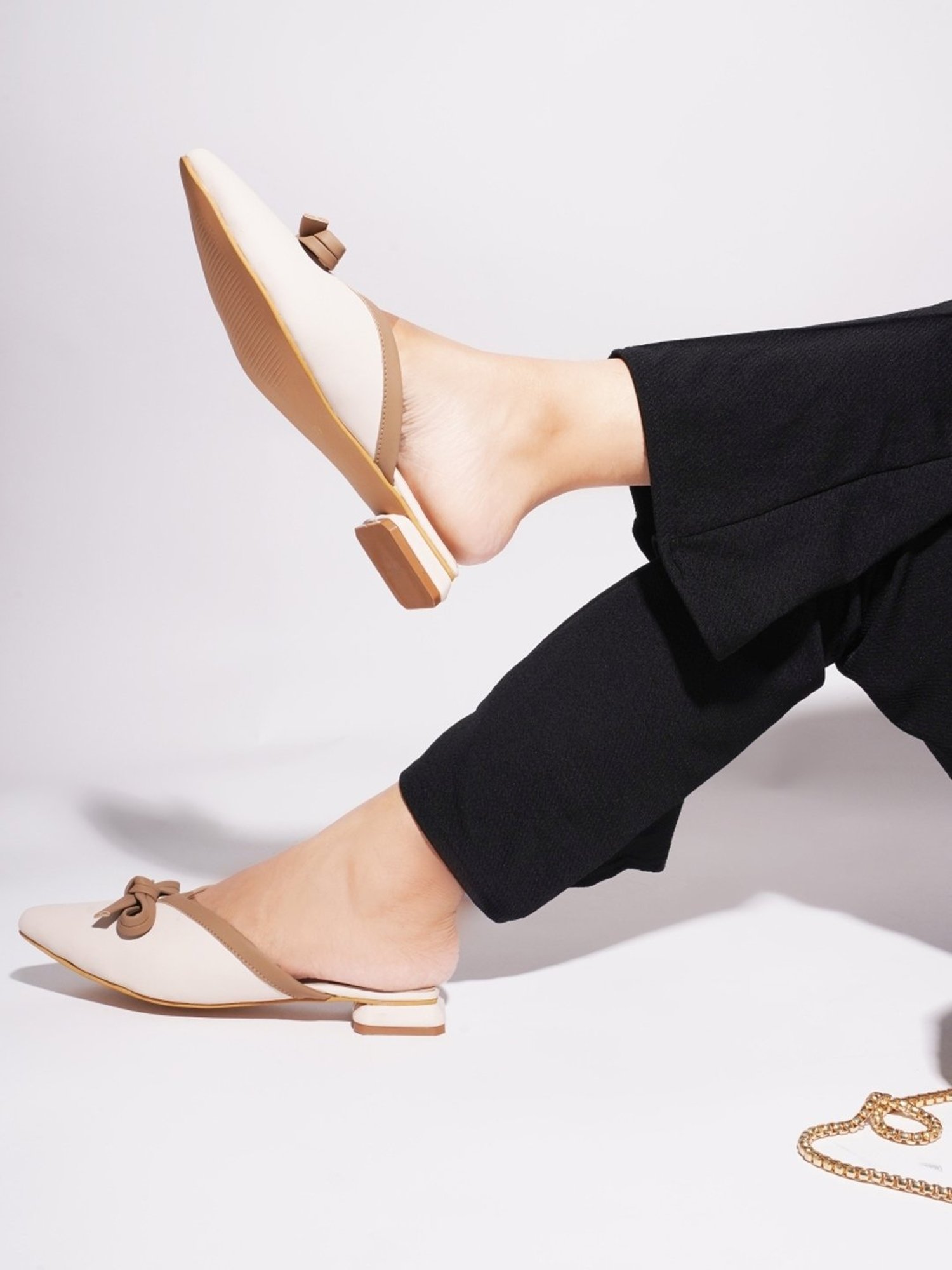 The White Pole Women's Cream Mule Shoes