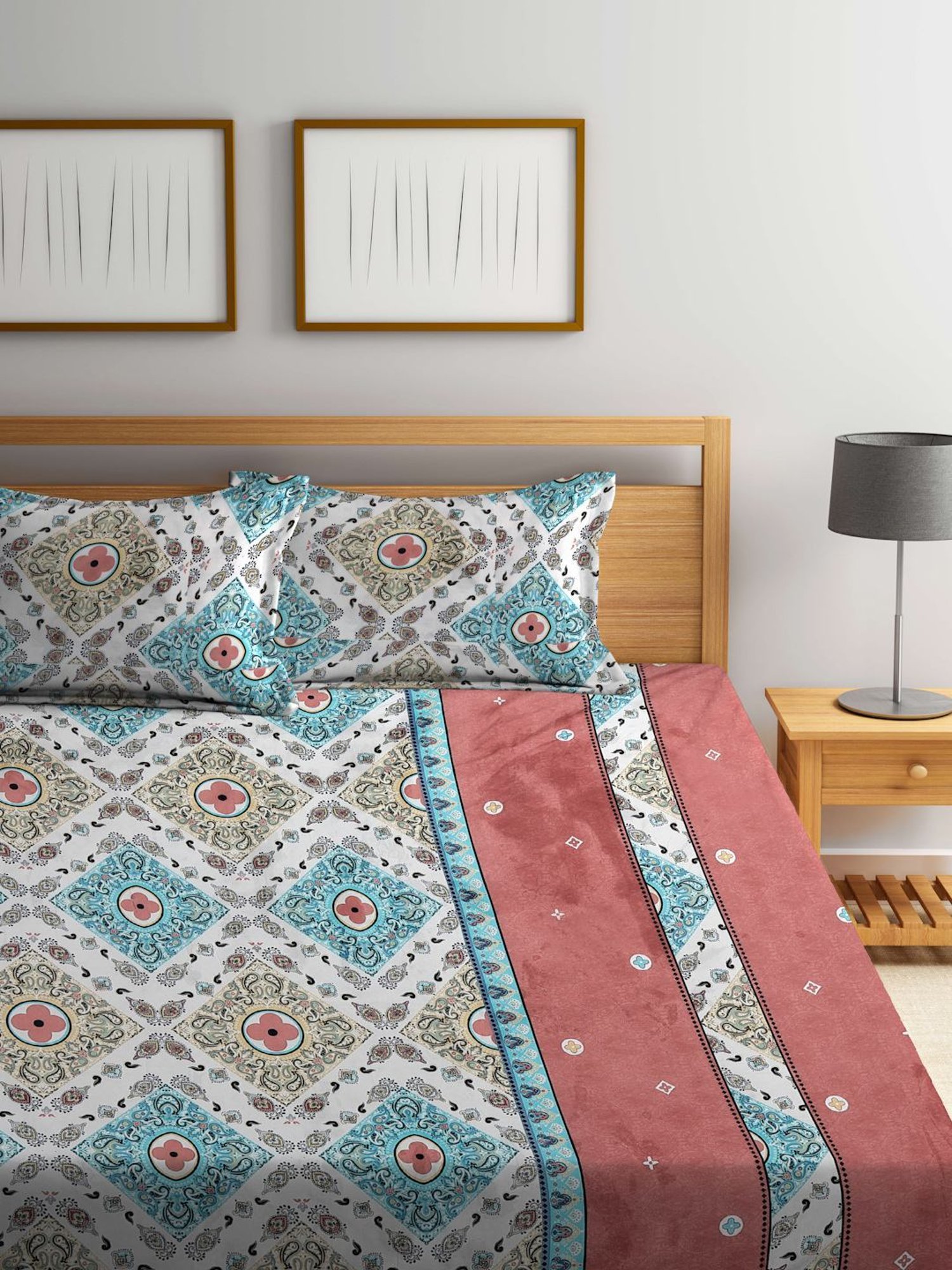 Klotthe Printed Multicolor 300 TC Cotton Blend King Bed Sheet with 2 Pillow Covers