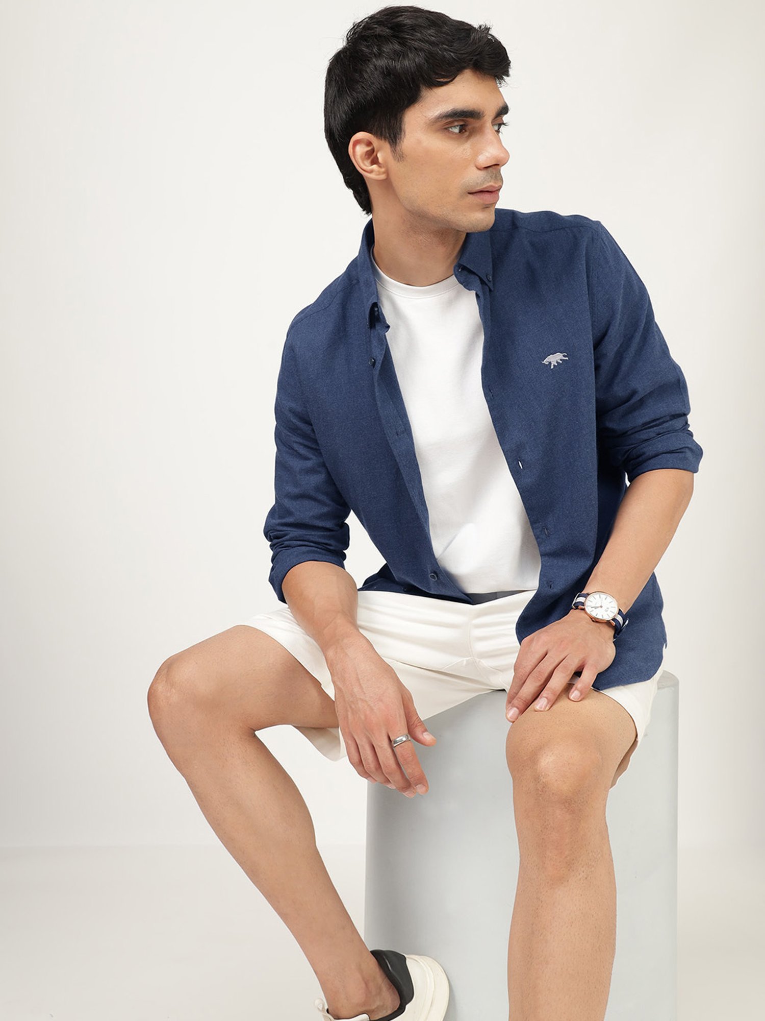 Andamen Navy Slim Fit Solid Casual Shirt