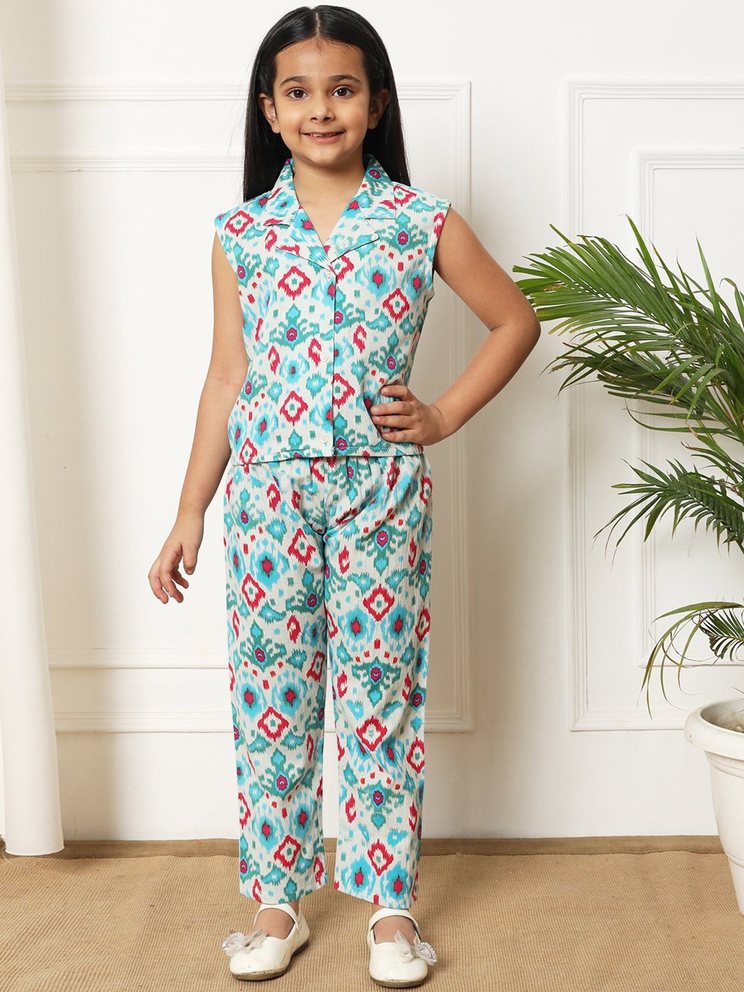 READIPRINT FASHIONS Kids Blue & Pink Printed Shirt with Trousers