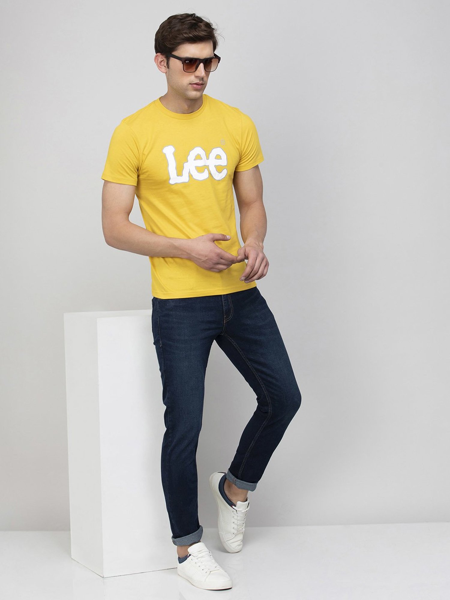 American Eagle Blue Cotton Regular Fit Jeans