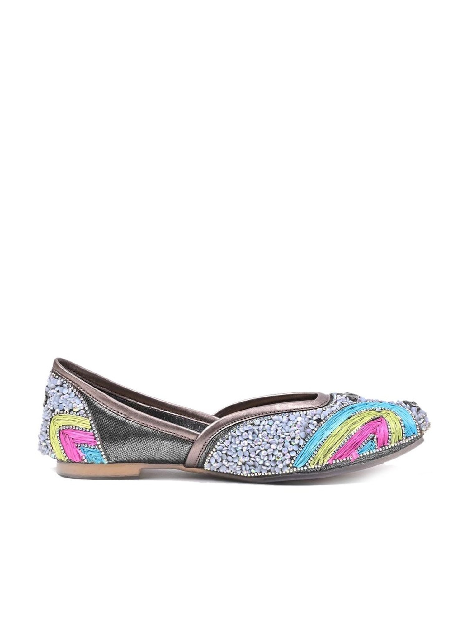 Jove Women's Black Ethnic Juttis