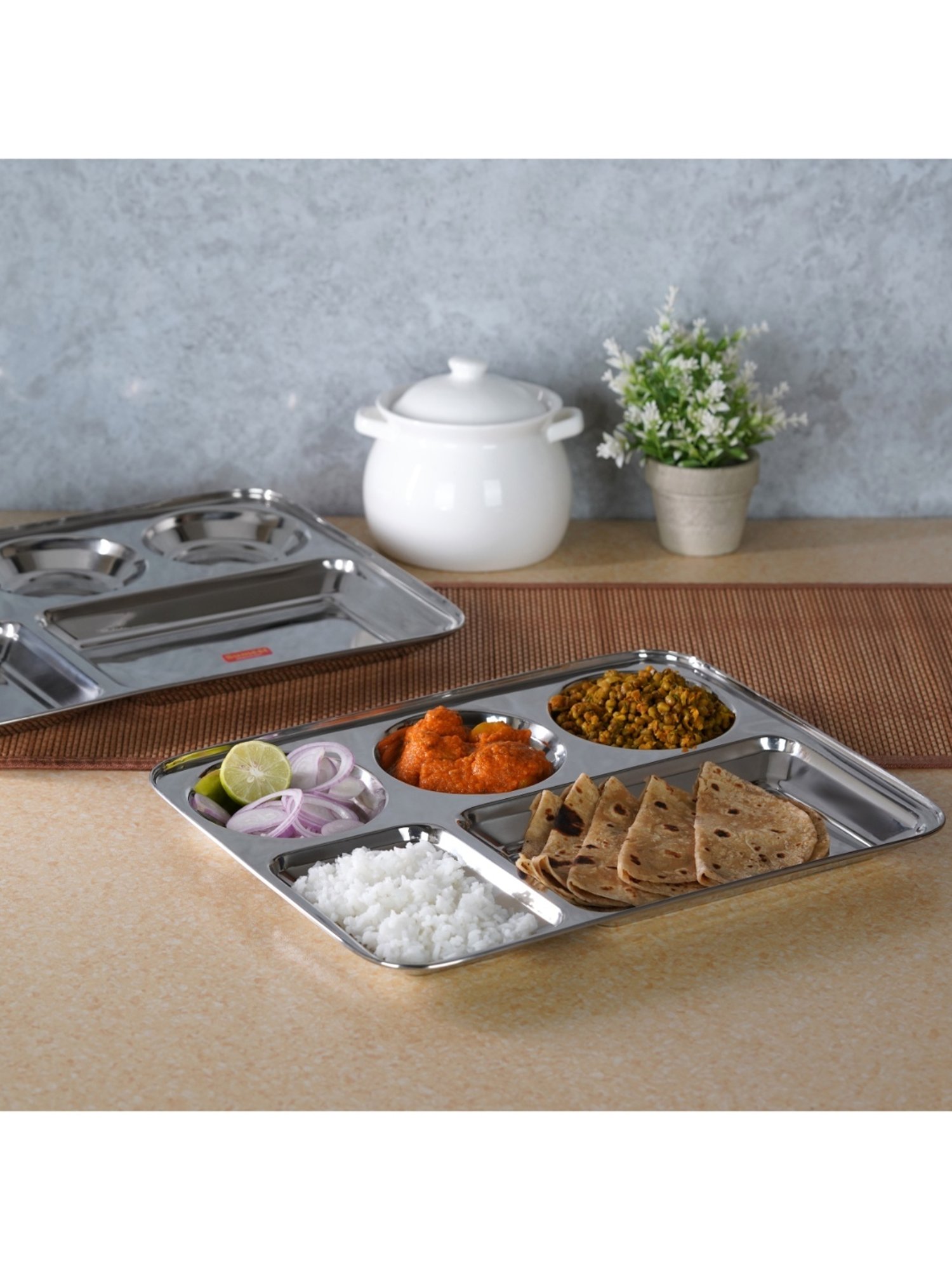 Nestasia Premium Quality Mandala Yellow Spiral Printed Square Shaped Ceramic Plate With Handle