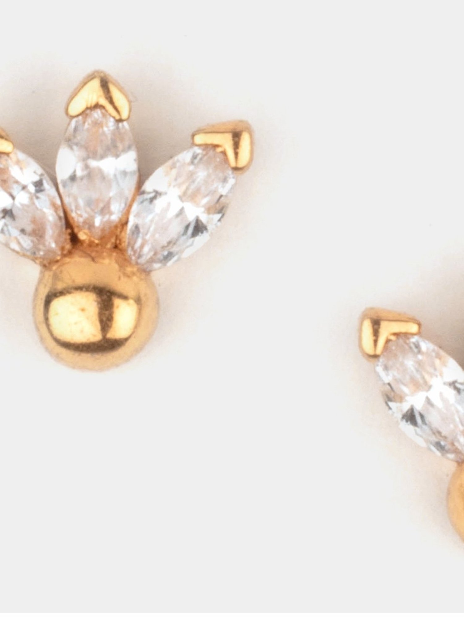 Shaya 92.5 Sterling Silver Mistletoe Mood Earrings for Women