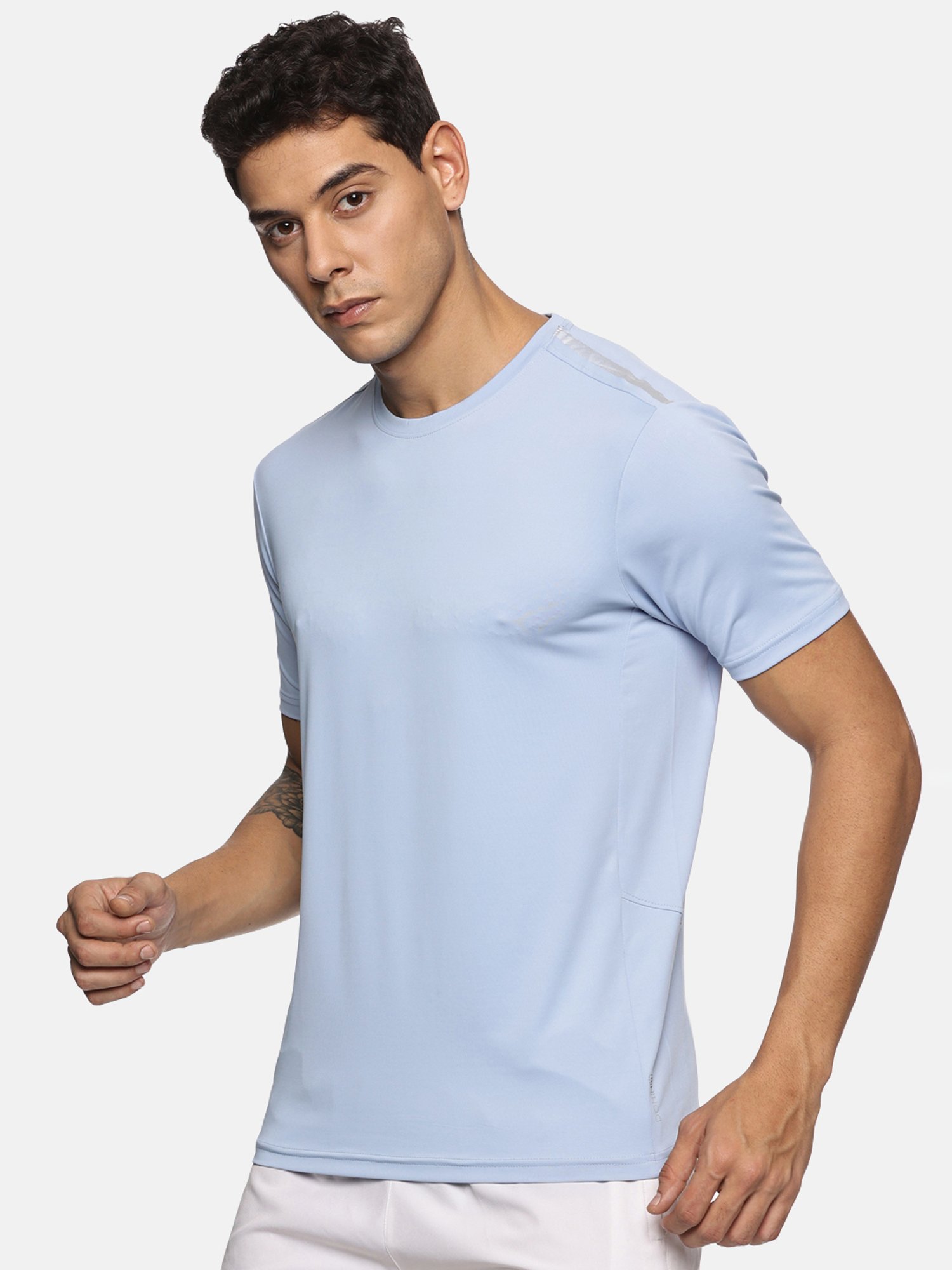 DOMIN8 Men Breathable Quick Dry Regular Fit Sports T-Shirt (Sky Blue)
