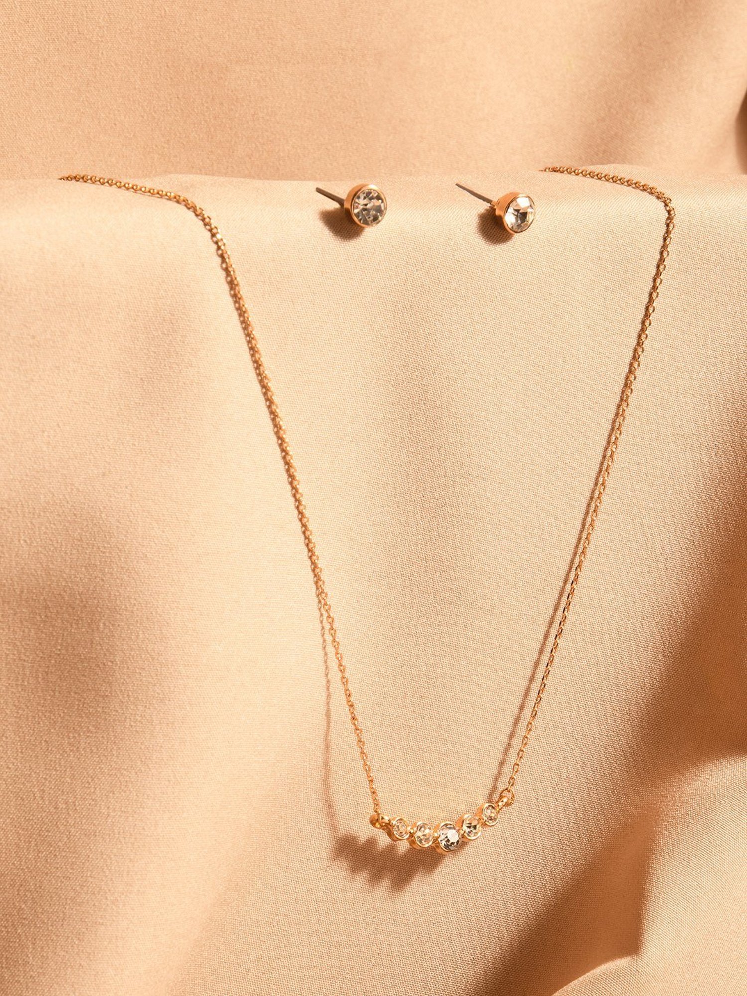 Toniq Classic Gold-Plated White Necklace & Earring Set for Women