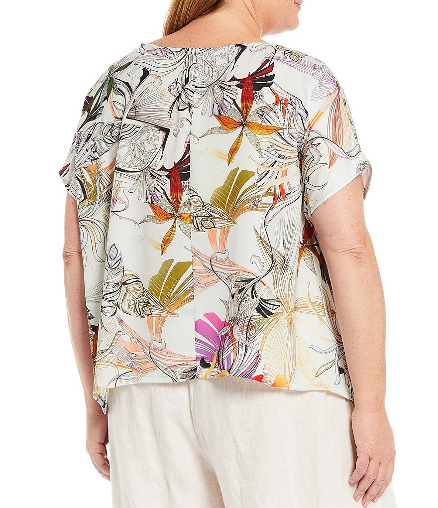Bryn Walker Plus Size Bess Jewel Neck Short Sleeve Boxy Floral Print Blouse